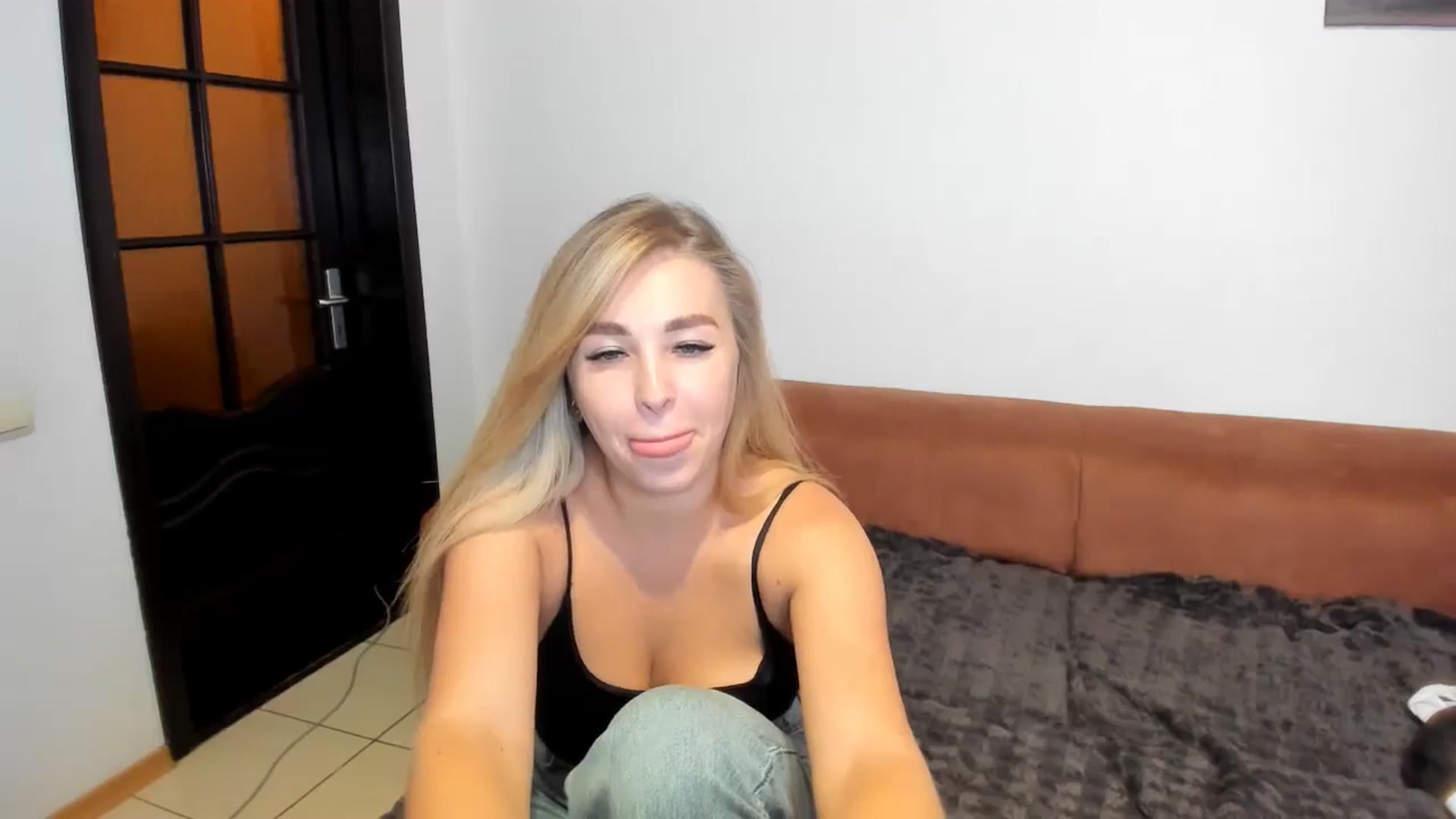 Gallery image thumbnail from MerlinStoun's myfreecams stream on, 09/19/2024, 08:54 image 8 of 20
