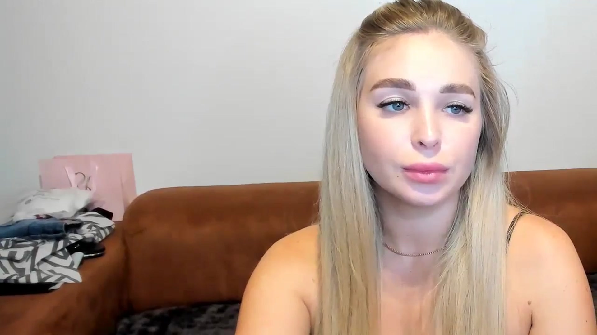 Gallery image thumbnail from MerlinStoun's myfreecams stream on, 09/21/2024, 10:37 image 3 of 20