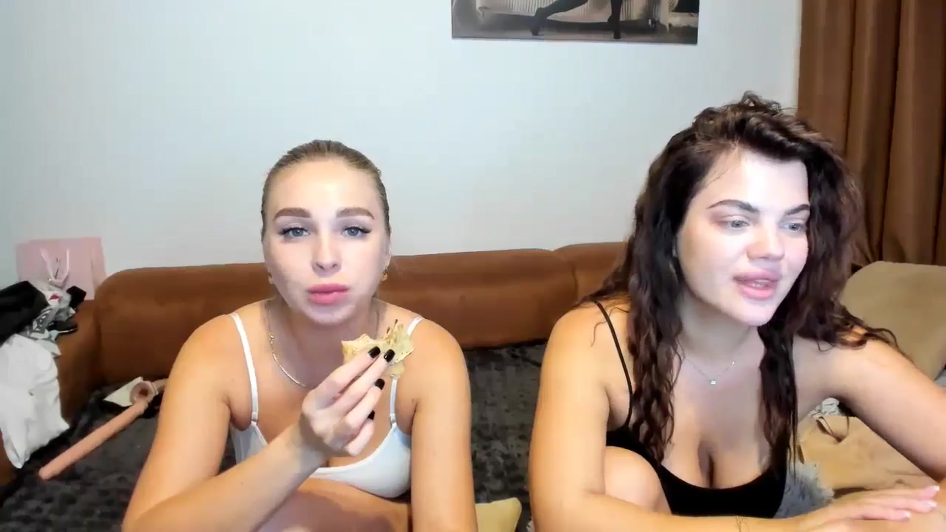 Gallery image thumbnail from MerlinStoun's myfreecams stream on, 09/22/2024, 10:29 image 14 of 20
