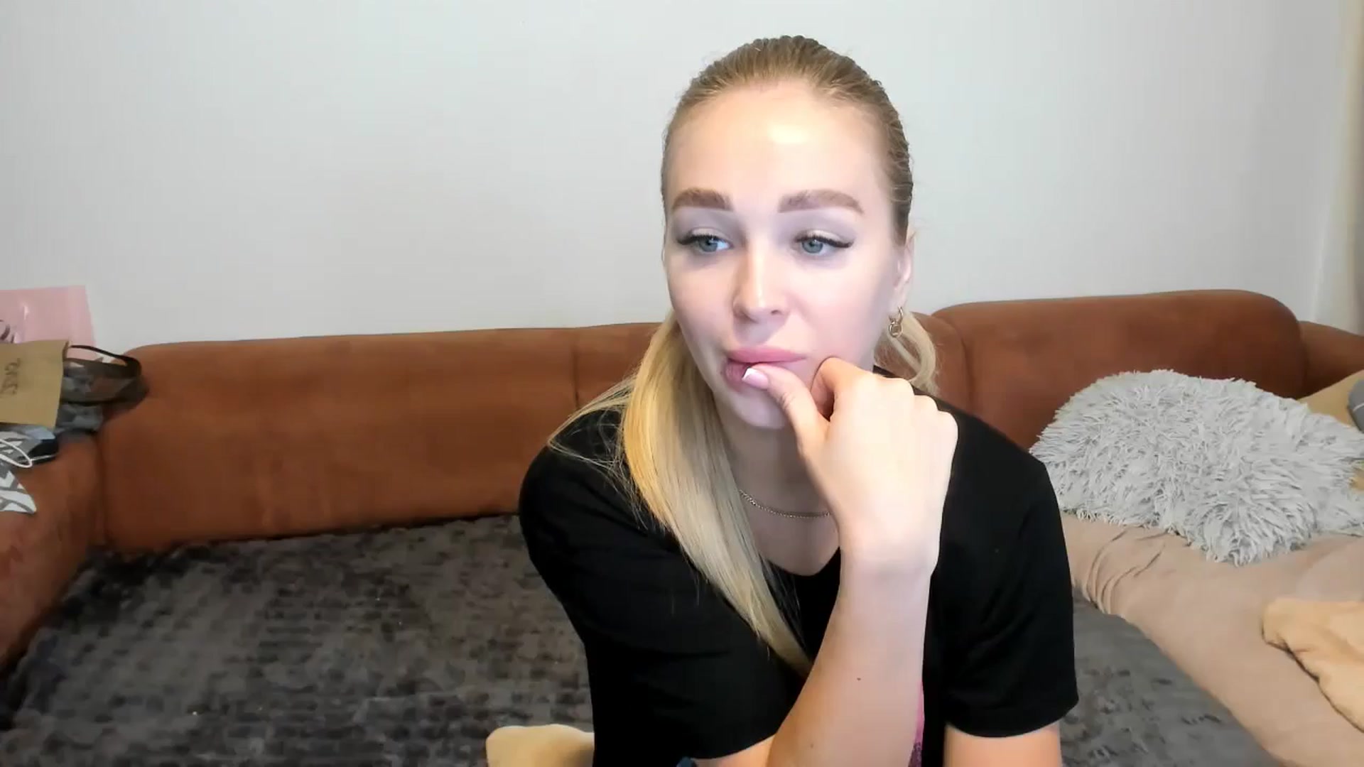 Gallery image thumbnail from MerlinStoun's myfreecams stream on, 09/26/2024, 09:48 image 10 of 20