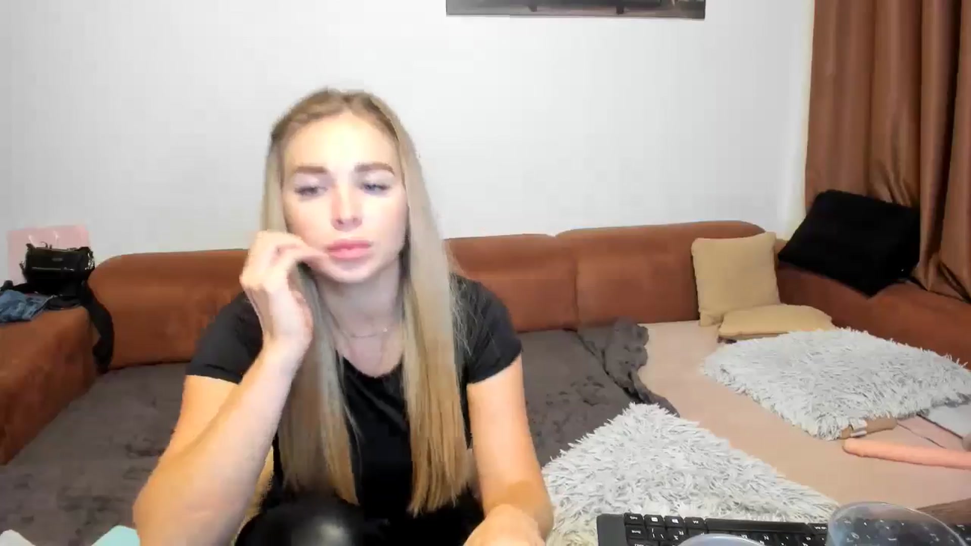 Gallery image thumbnail from MerlinStoun's myfreecams stream on, 10/03/2024, 10:14 image 18 of 20