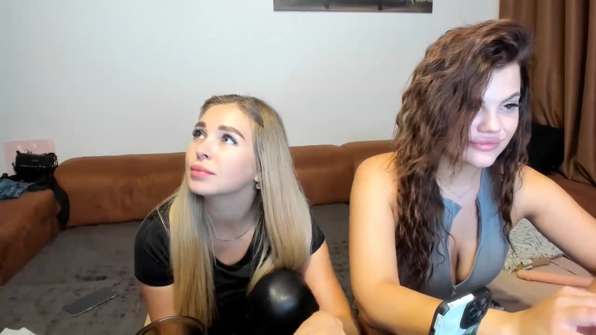 Gallery image thumbnail from MerlinStoun's myfreecams stream on, 10/03/2024, 11:12 image 6 of 20