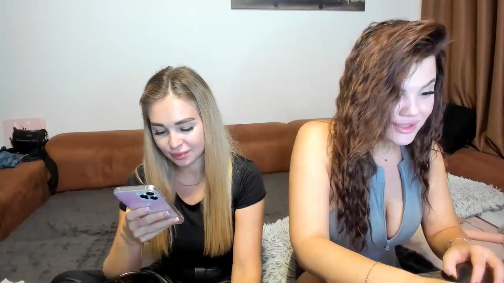 Gallery image thumbnail from MerlinStoun's myfreecams stream on, 10/03/2024, 11:31 image 18 of 20