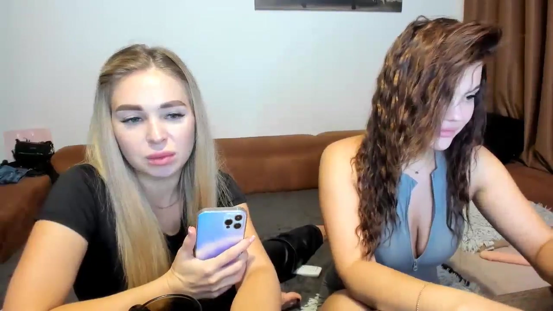 Gallery image thumbnail from MerlinStoun's myfreecams stream on, 10/03/2024, 11:31 image 7 of 20