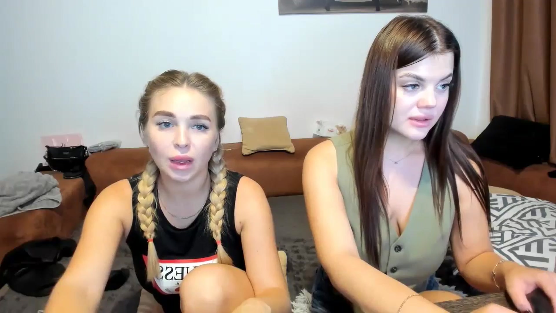 Gallery image thumbnail from MerlinStoun's myfreecams stream on, 10/06/2024, 12:14 image 20 of 20