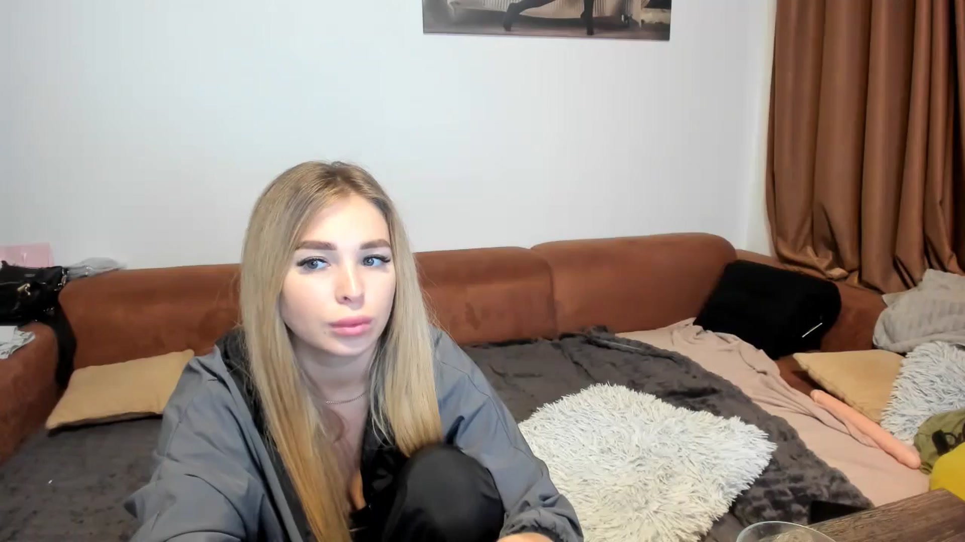 Gallery image thumbnail from MerlinStoun's myfreecams stream on, 10/10/2024, 09:56 image 19 of 20