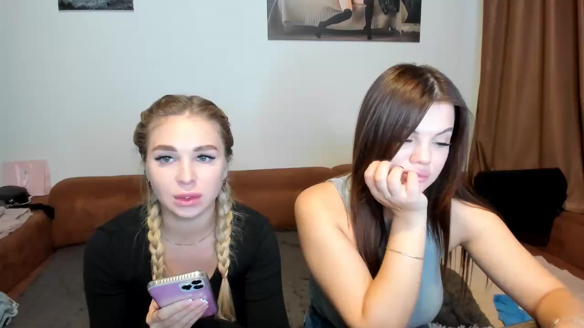 Gallery image thumbnail from MerlinStoun's myfreecams stream on, 10/17/2024, 09:25 image 16 of 20