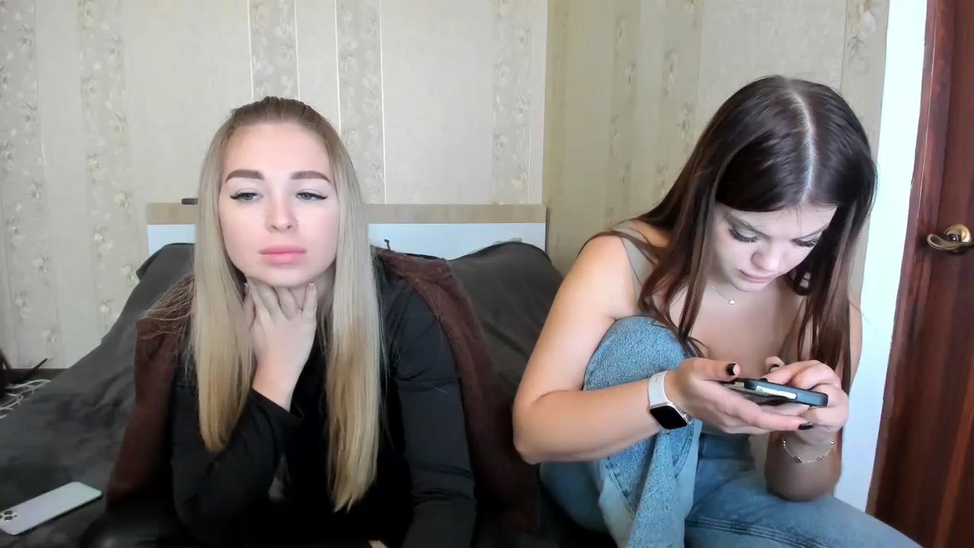 Gallery image thumbnail from MerlinStoun's myfreecams stream on, 10/20/2024, 08:54 image 2 of 20