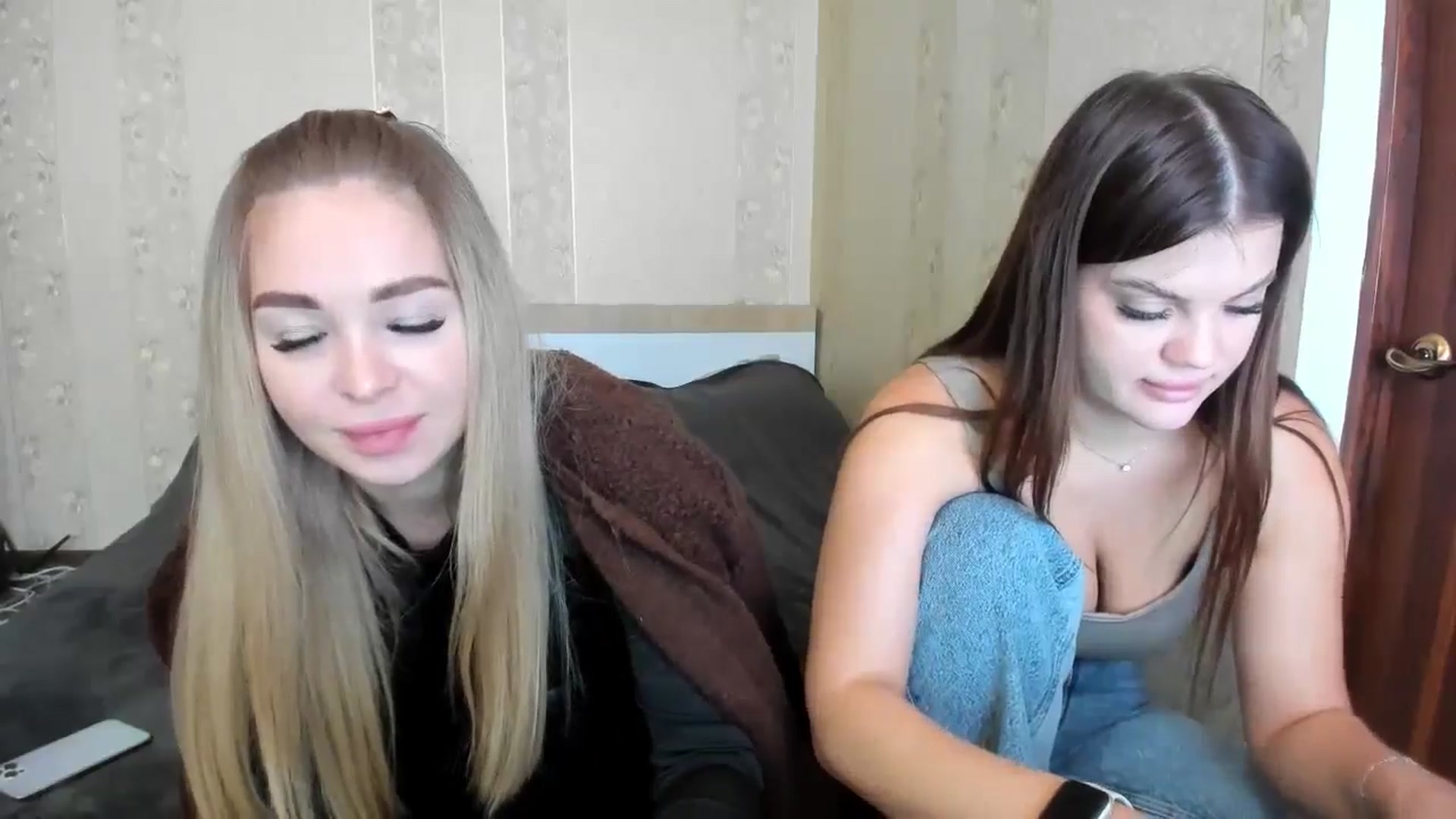 Gallery image thumbnail from MerlinStoun's myfreecams stream on, 10/20/2024, 08:54 image 4 of 20