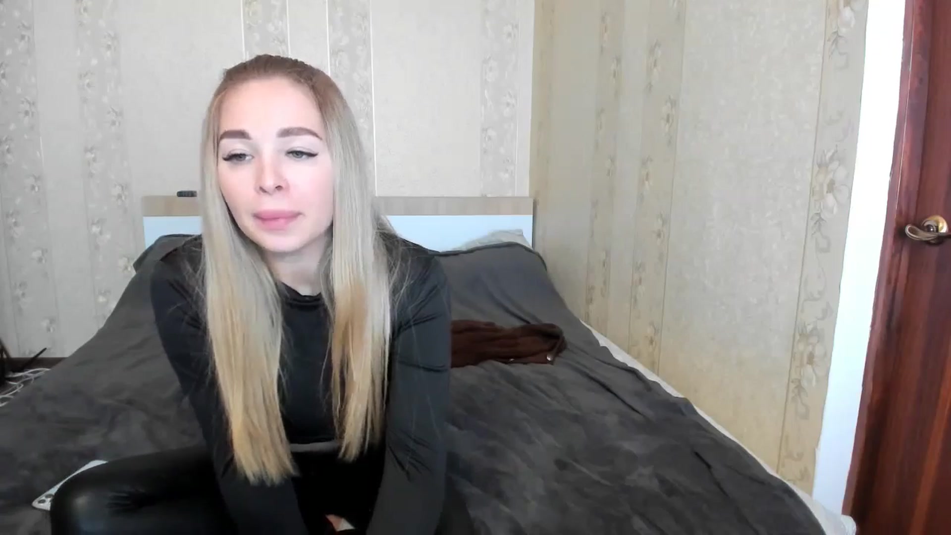 Gallery image thumbnail from MerlinStoun's myfreecams stream on, 10/20/2024, 10:44 image 15 of 20