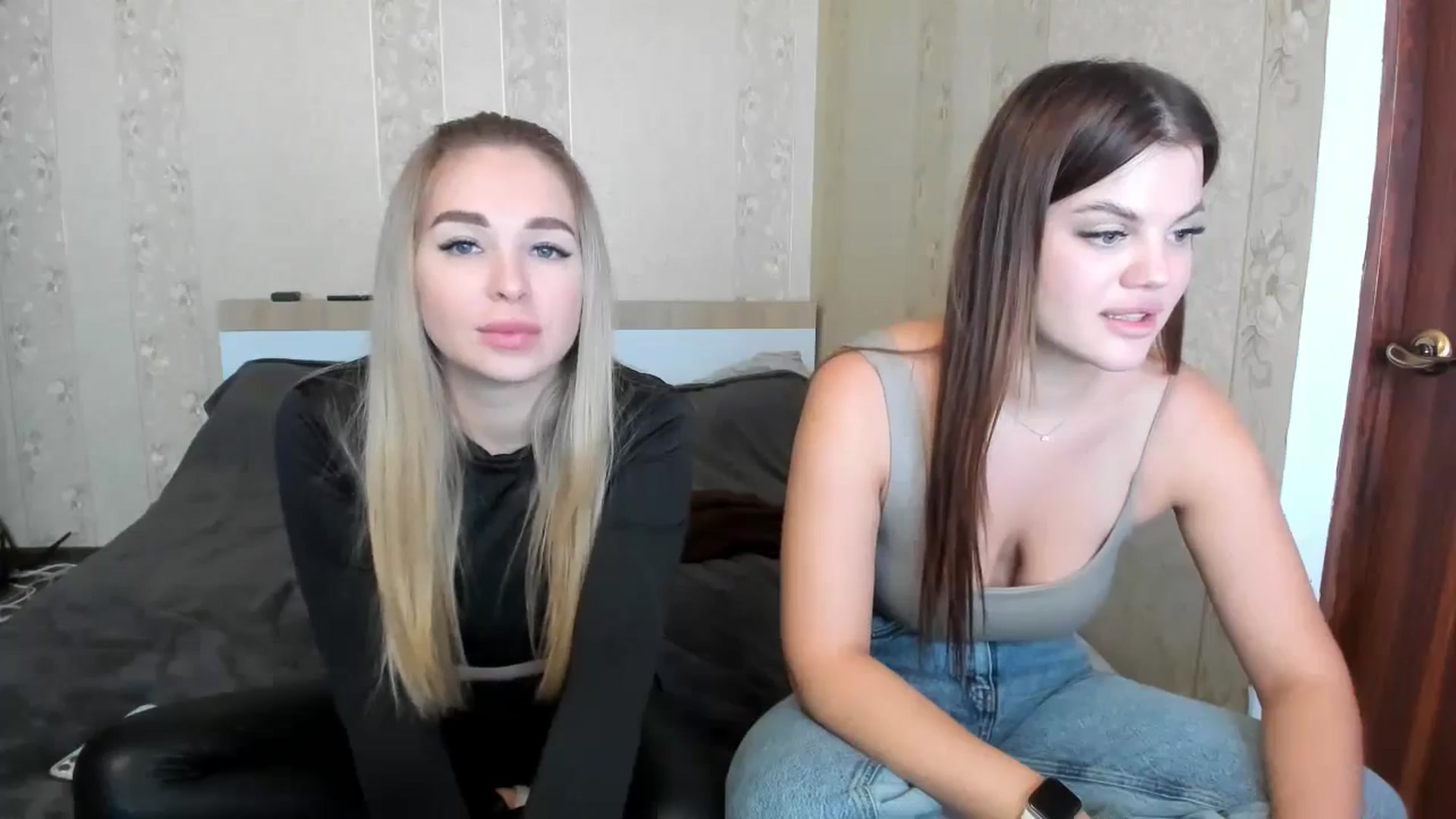 Gallery image thumbnail from MerlinStoun's myfreecams stream on, 10/20/2024, 10:44 image 16 of 20
