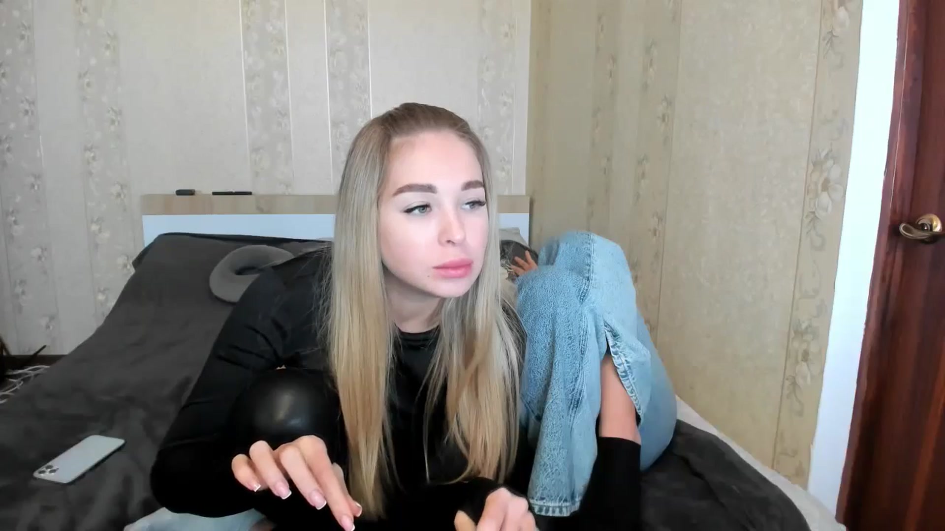 Gallery image thumbnail from MerlinStoun's myfreecams stream on, 10/20/2024, 10:44 image 18 of 20