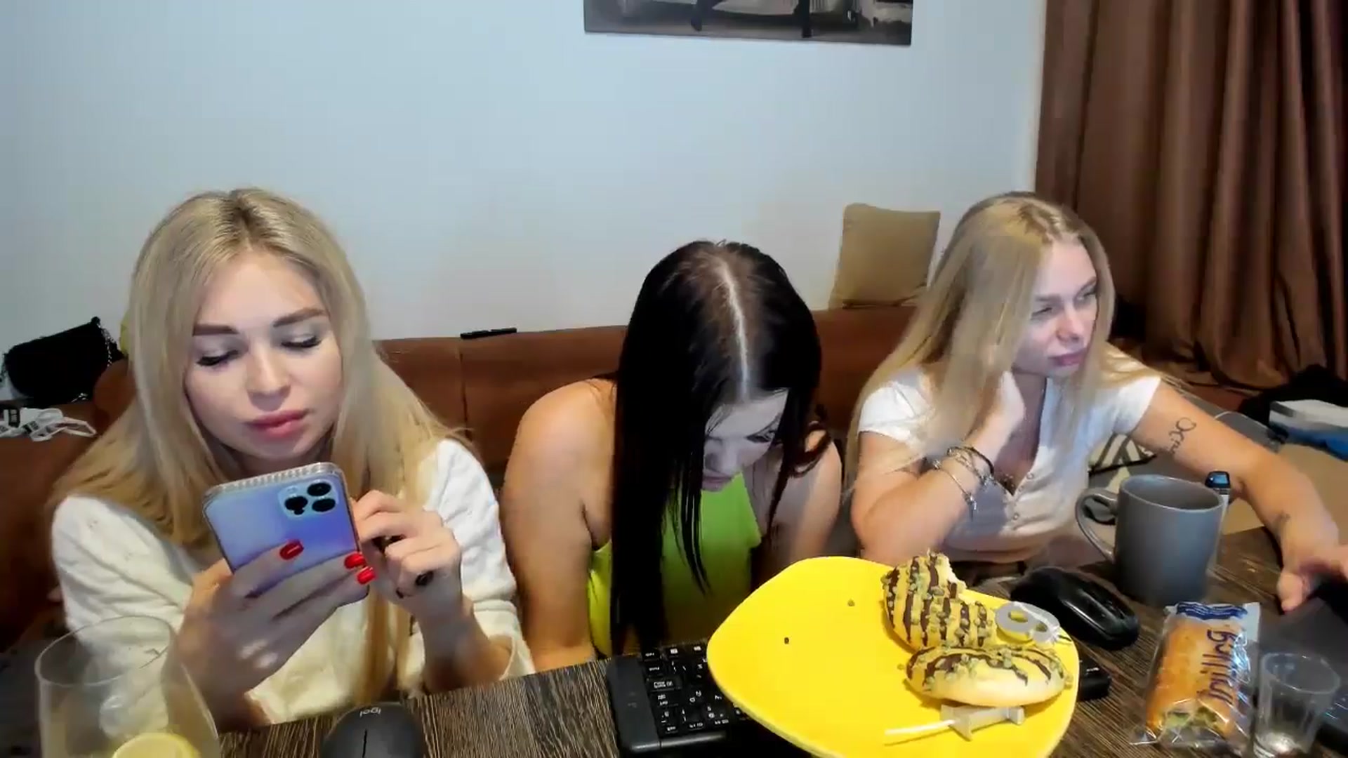 Gallery image thumbnail from MerlinStoun's myfreecams stream on, 10/30/2024, 11:55 image 16 of 20