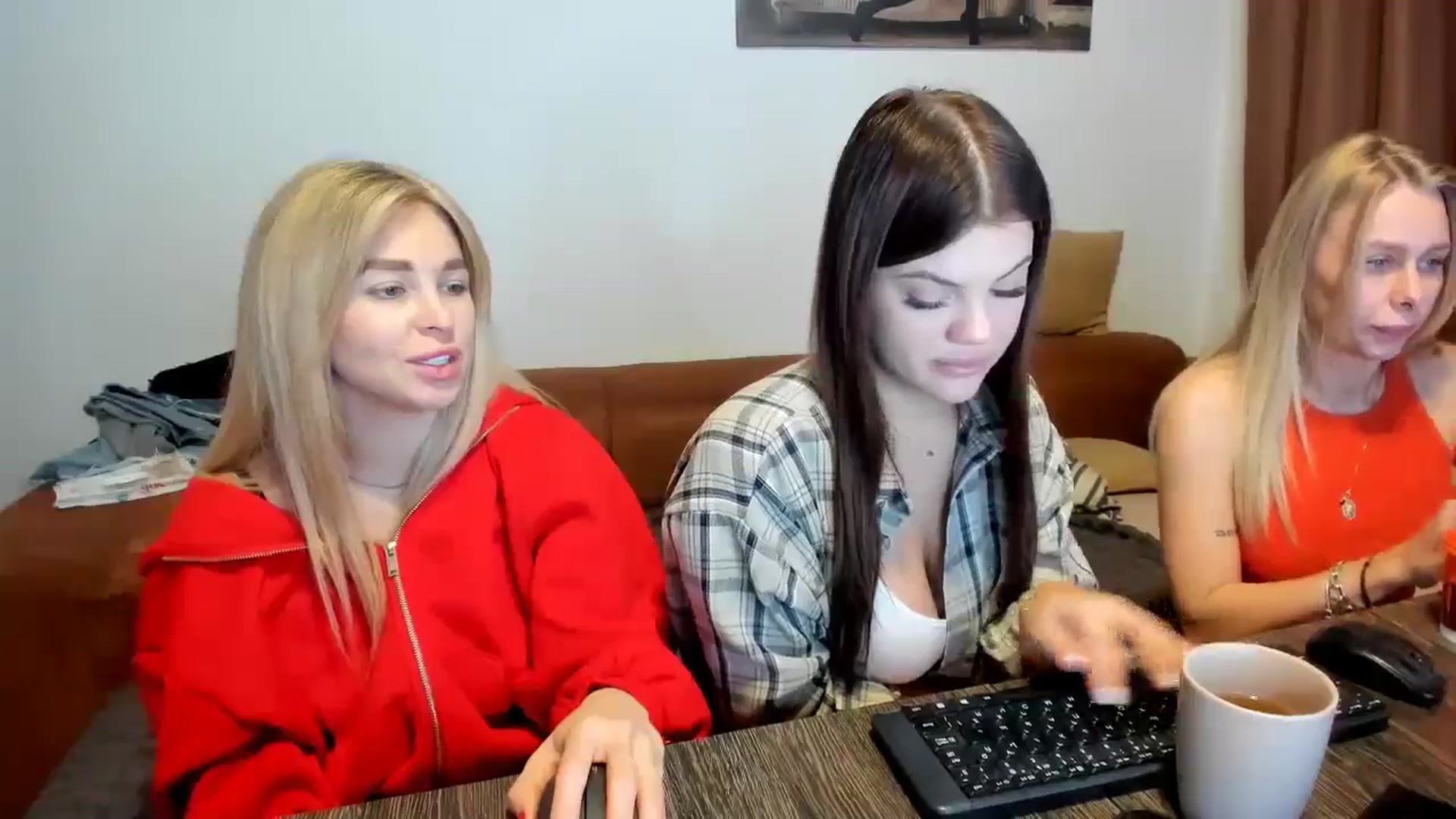 Gallery image thumbnail from MerlinStoun's myfreecams stream on, 11/03/2024, 10:12 image 2 of 20