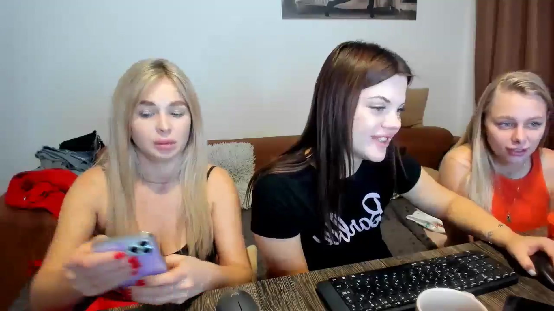 Gallery image thumbnail from MerlinStoun's myfreecams stream on, 11/03/2024, 12:07 image 6 of 20