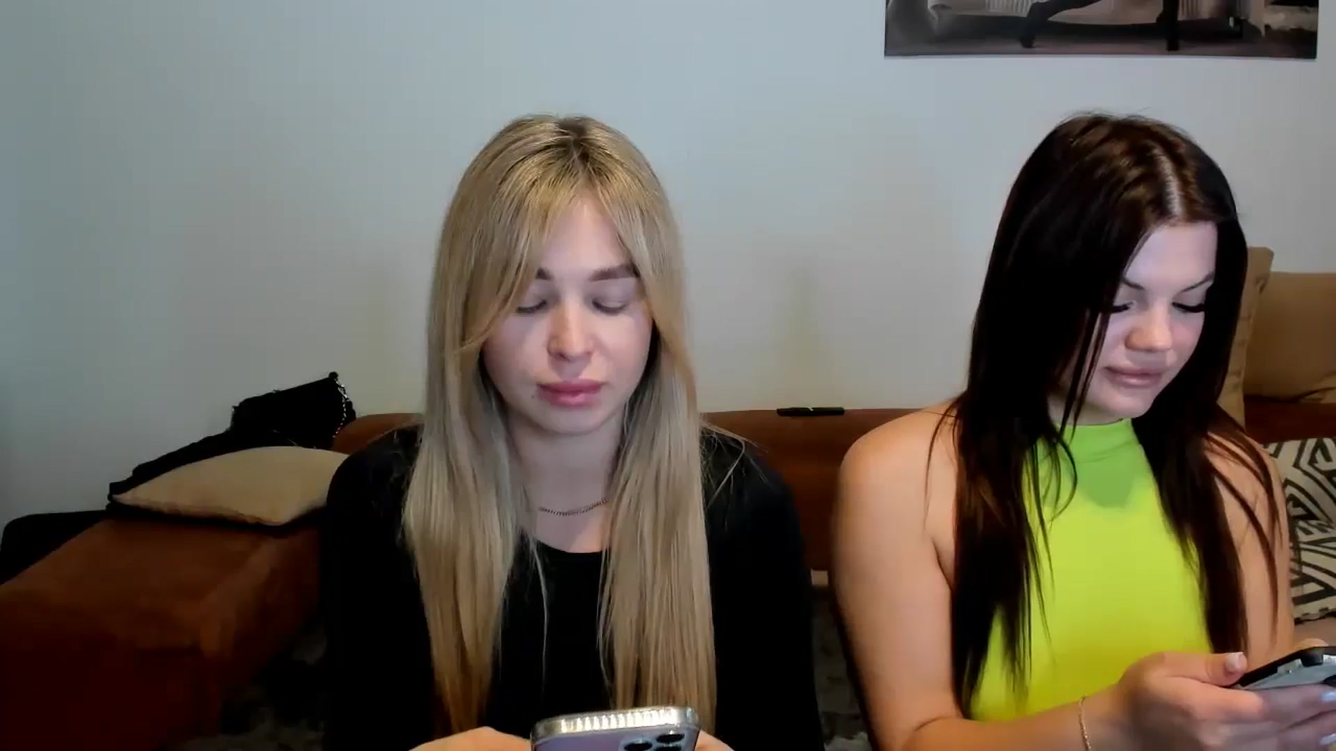 Gallery image thumbnail from MerlinStoun's myfreecams stream on, 11/08/2024, 10:45 image 15 of 20