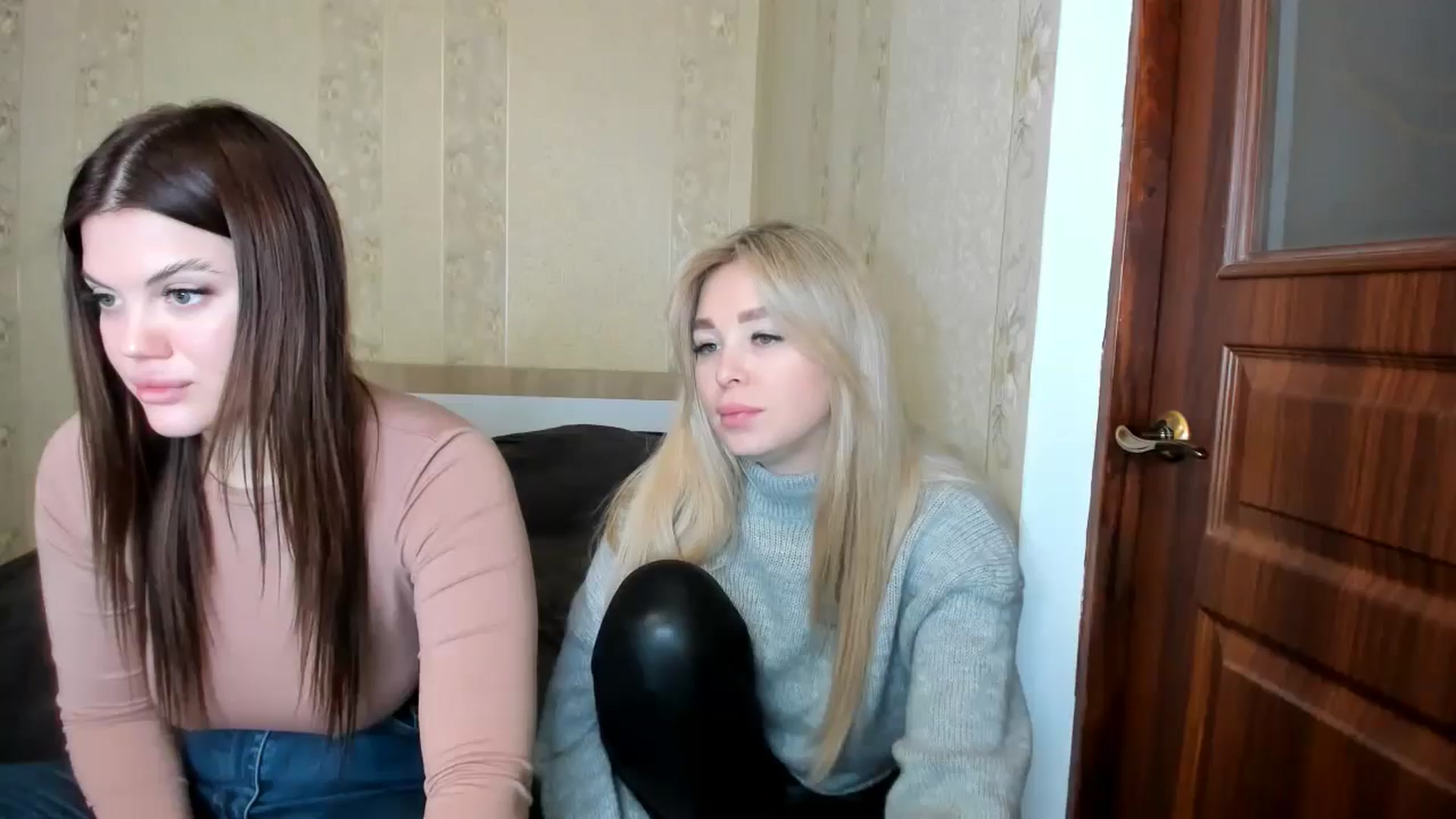 Gallery image thumbnail from MerlinStoun's myfreecams stream on, 11/11/2024, 10:01 image 18 of 20