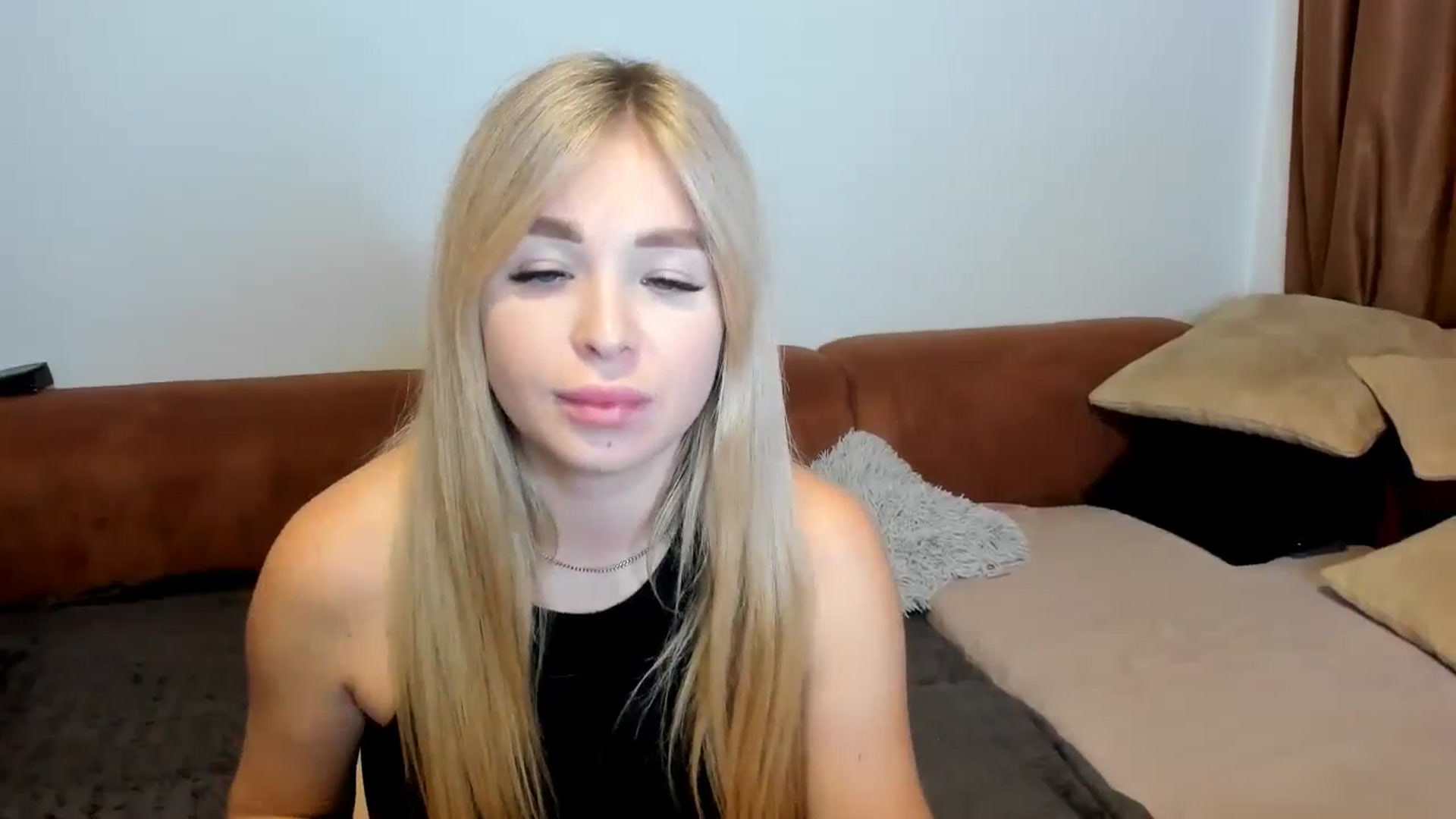 Gallery image thumbnail from MerlinStoun's myfreecams stream on, 11/24/2024, 11:04 image 2 of 20