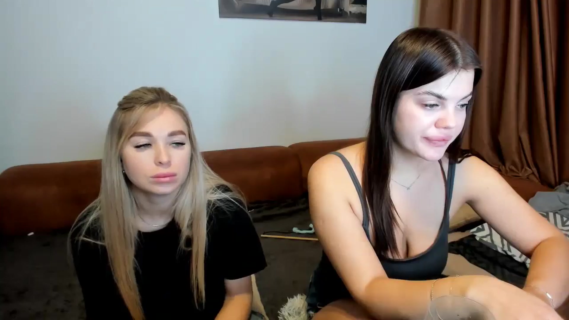 Gallery image thumbnail from MerlinStoun's myfreecams stream on, 12/10/2024, 09:31 image 8 of 20