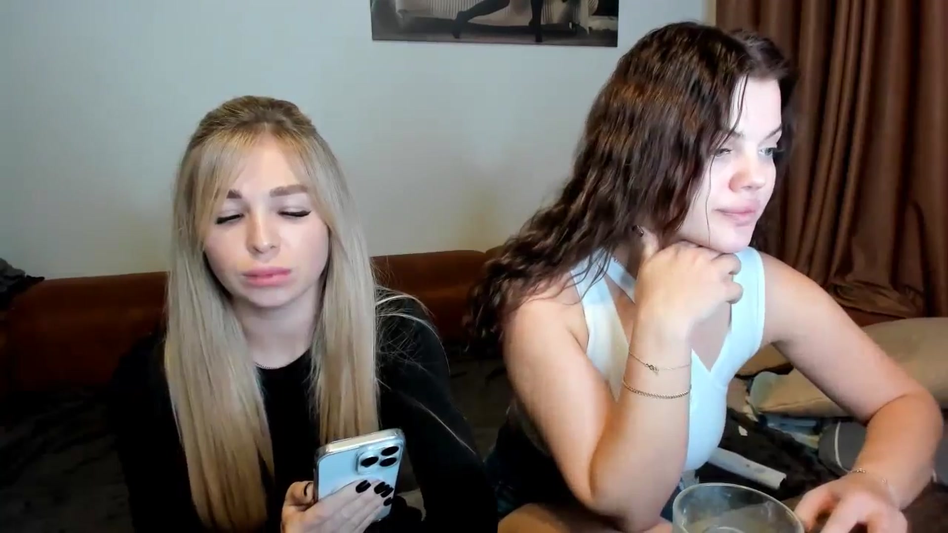 Gallery image thumbnail from MerlinStoun's myfreecams stream on, 12/15/2024, 11:36 image 7 of 20