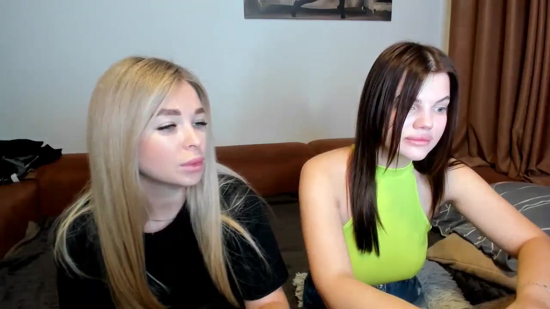 Gallery image thumbnail from MerlinStoun's myfreecams stream on, 12/16/2024, 08:59 image 4 of 20