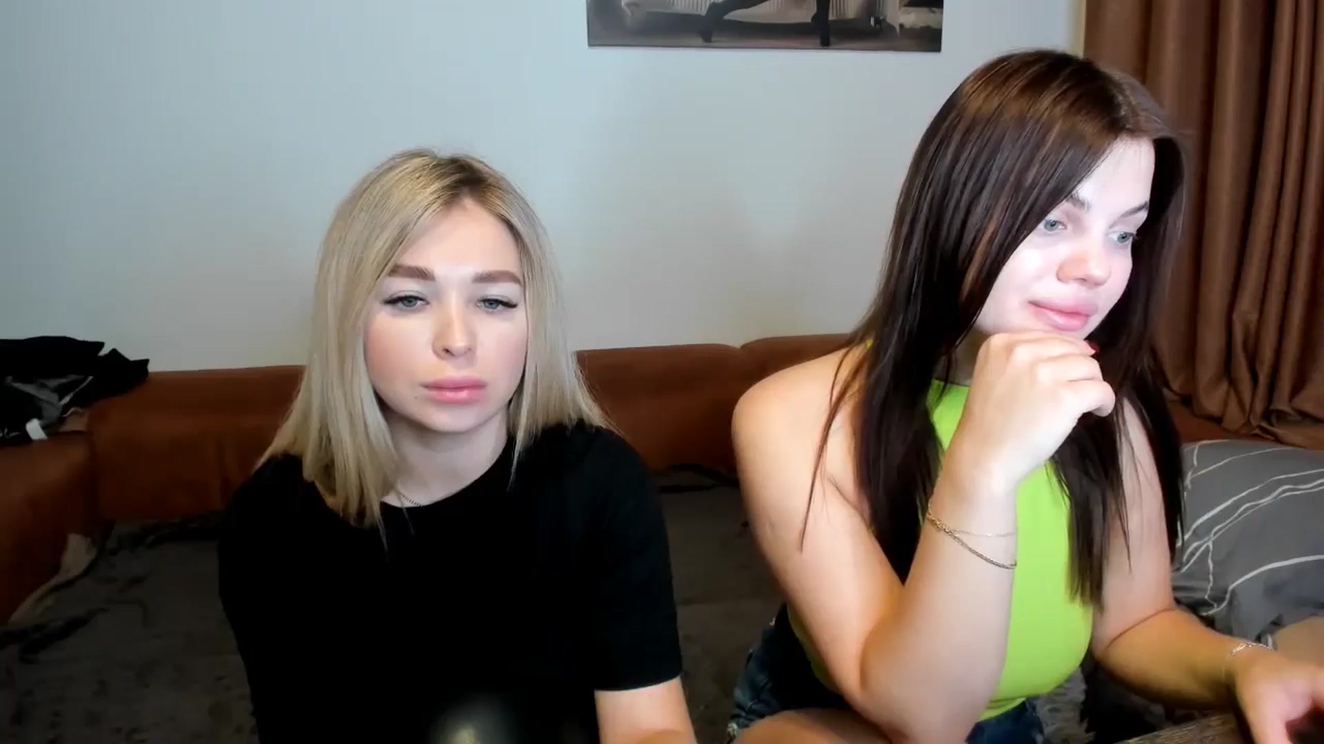 Gallery image thumbnail from MerlinStoun's myfreecams stream on, 12/16/2024, 08:59 image 10 of 20