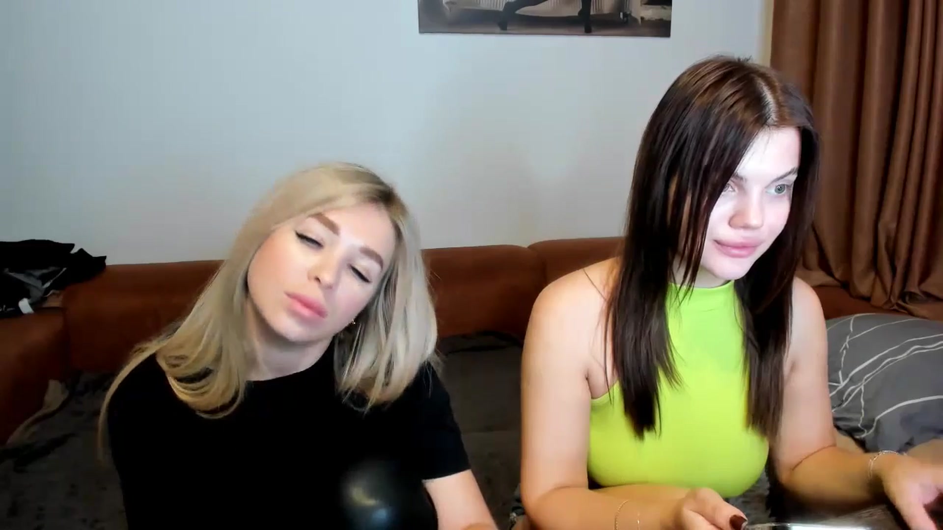 Gallery image thumbnail from MerlinStoun's myfreecams stream on, 12/16/2024, 08:59 image 13 of 20