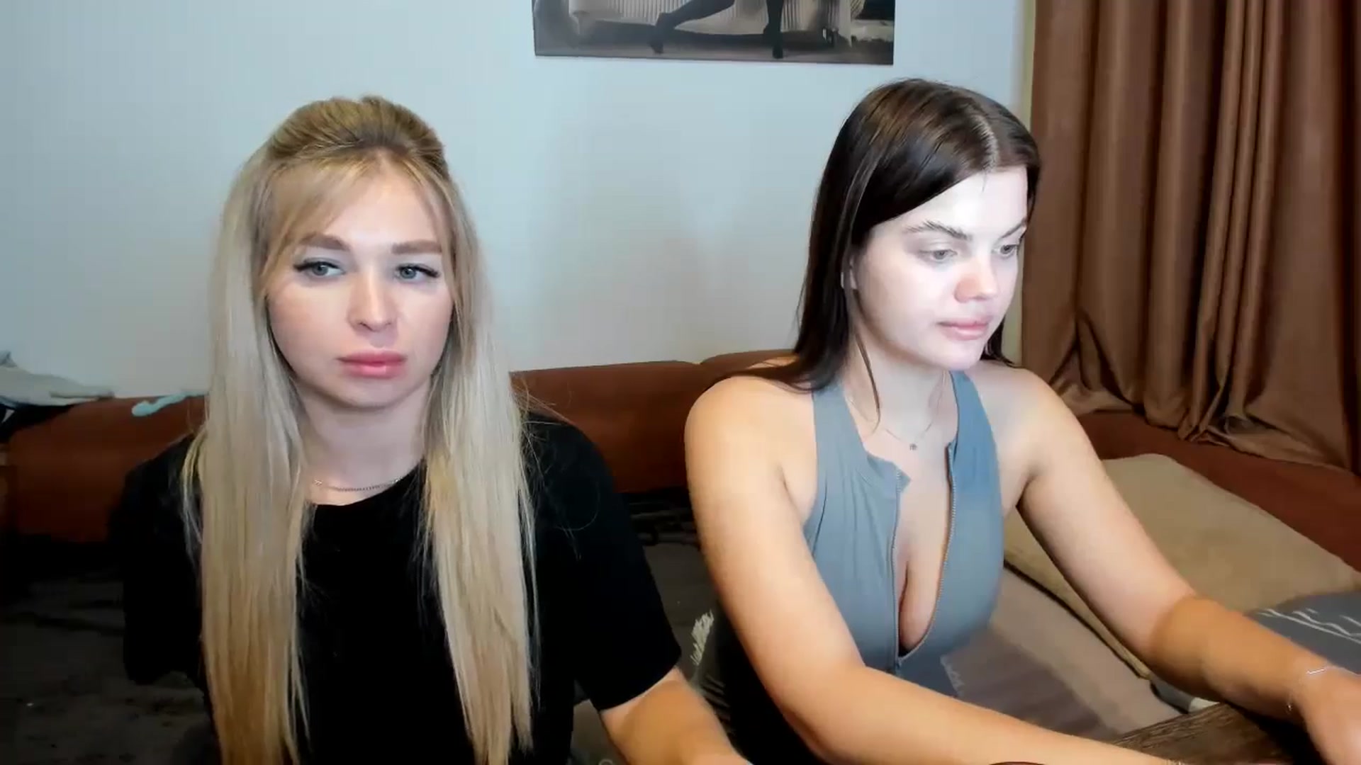 Gallery image thumbnail from MerlinStoun's myfreecams stream on, 12/17/2024, 11:08 image 10 of 20