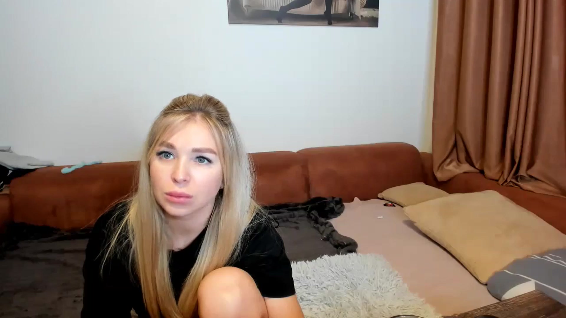 Gallery image thumbnail from MerlinStoun's myfreecams stream on, 12/17/2024, 11:08 image 2 of 20