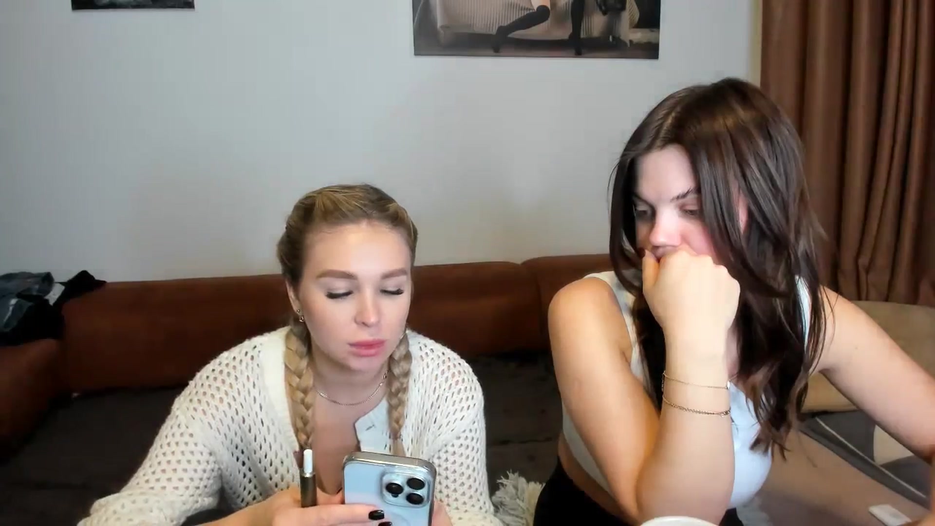 Gallery image thumbnail from MerlinStoun's myfreecams stream on, 12/22/2024, 11:08 image 3 of 20