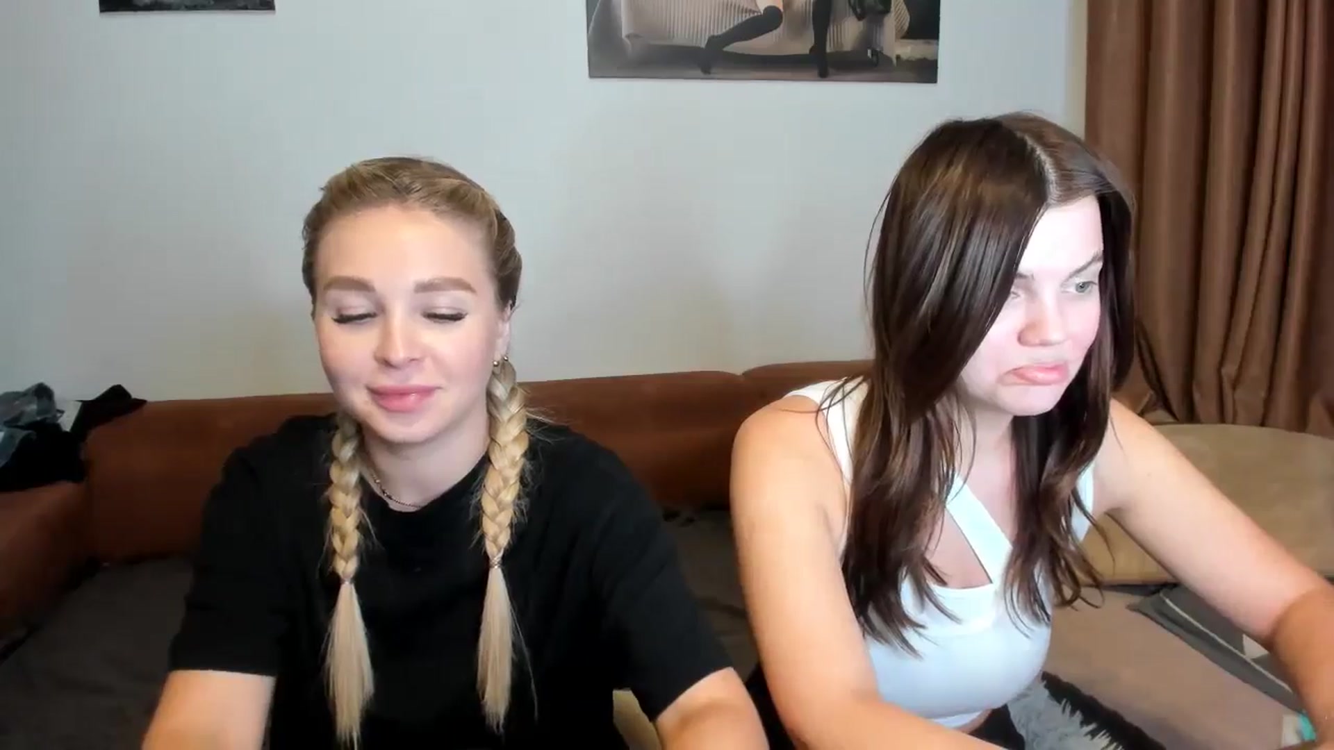 Gallery image thumbnail from MerlinStoun's myfreecams stream on, 12/22/2024, 12:32 image 4 of 20