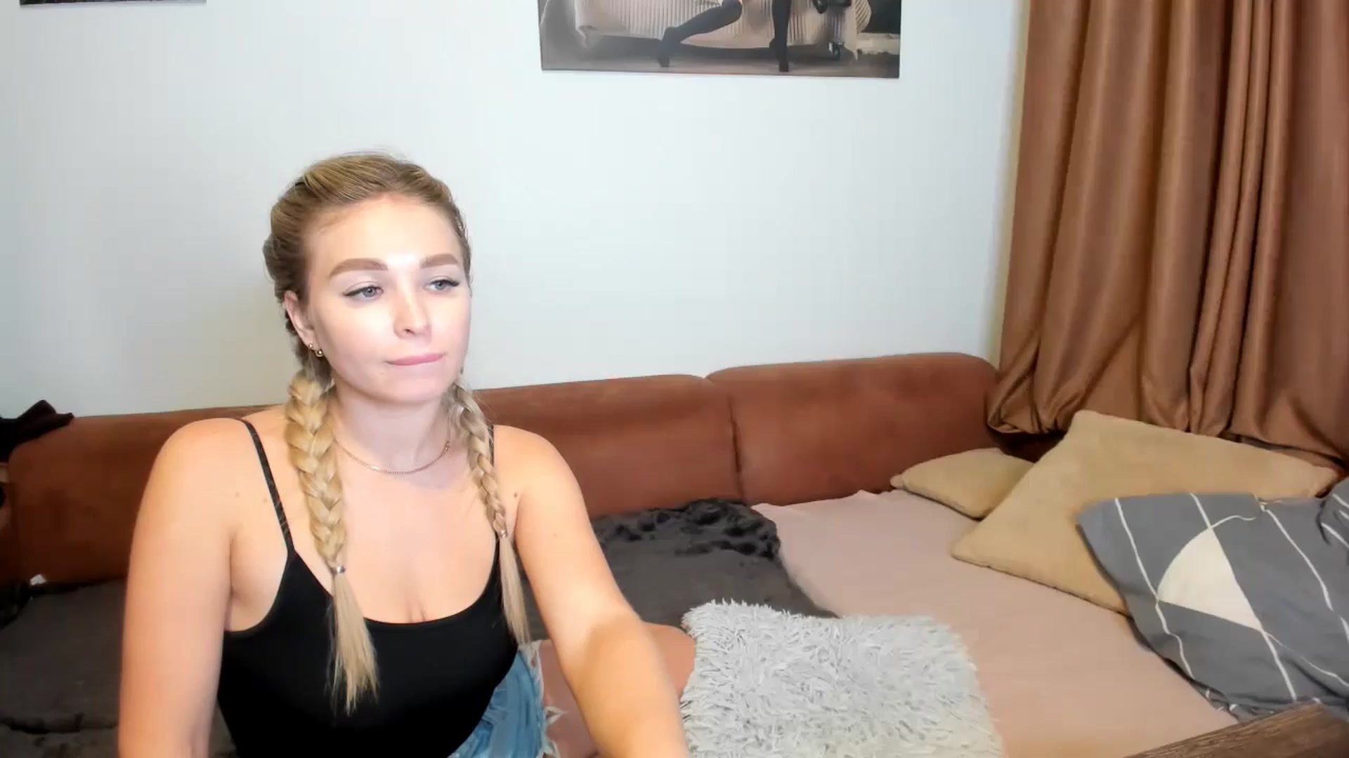 Gallery image thumbnail from MerlinStoun's myfreecams stream on, 12/23/2024, 12:00 image 12 of 20