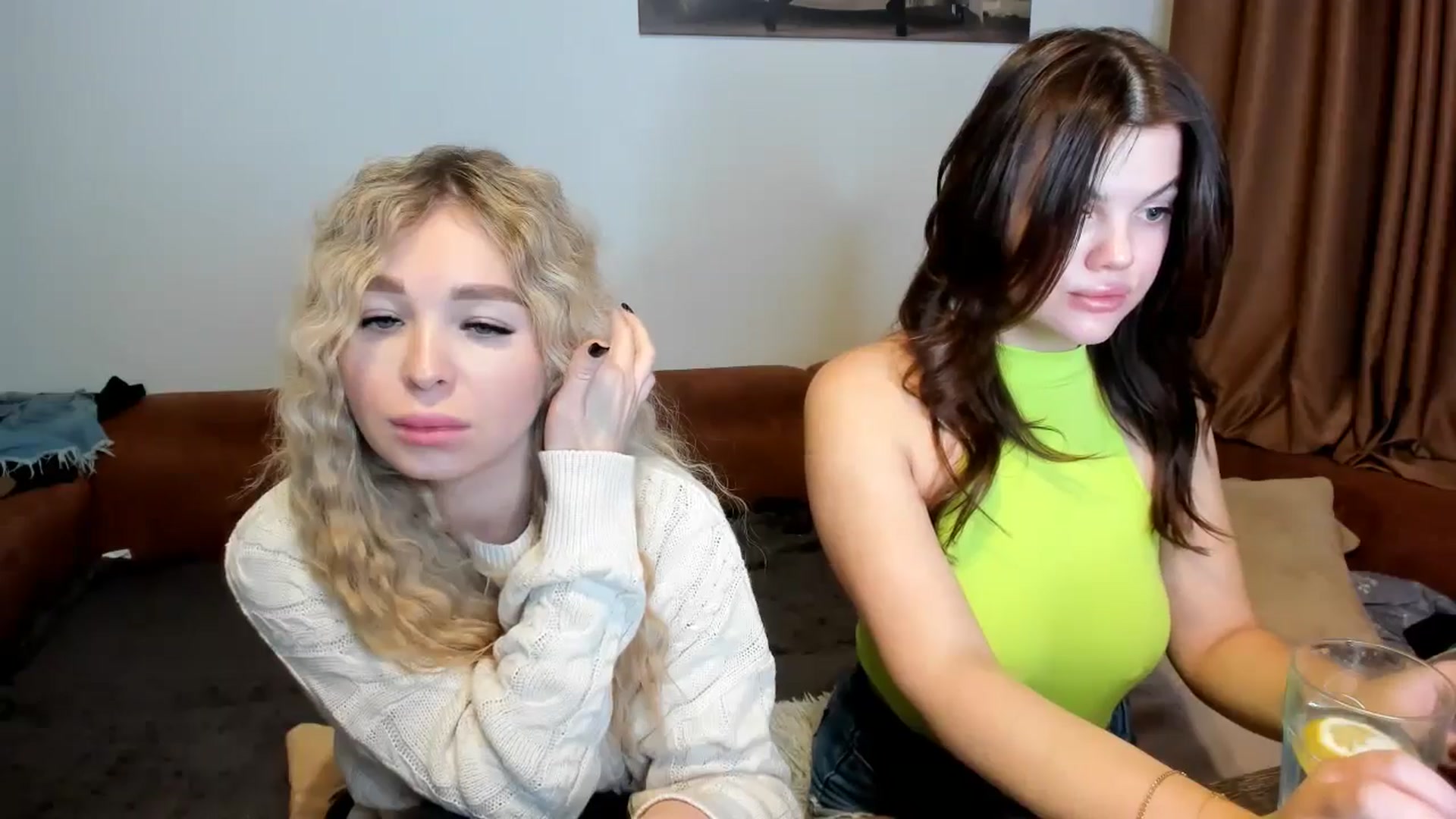 Gallery image thumbnail from MerlinStoun's myfreecams stream on, 12/26/2024, 08:54 image 14 of 20