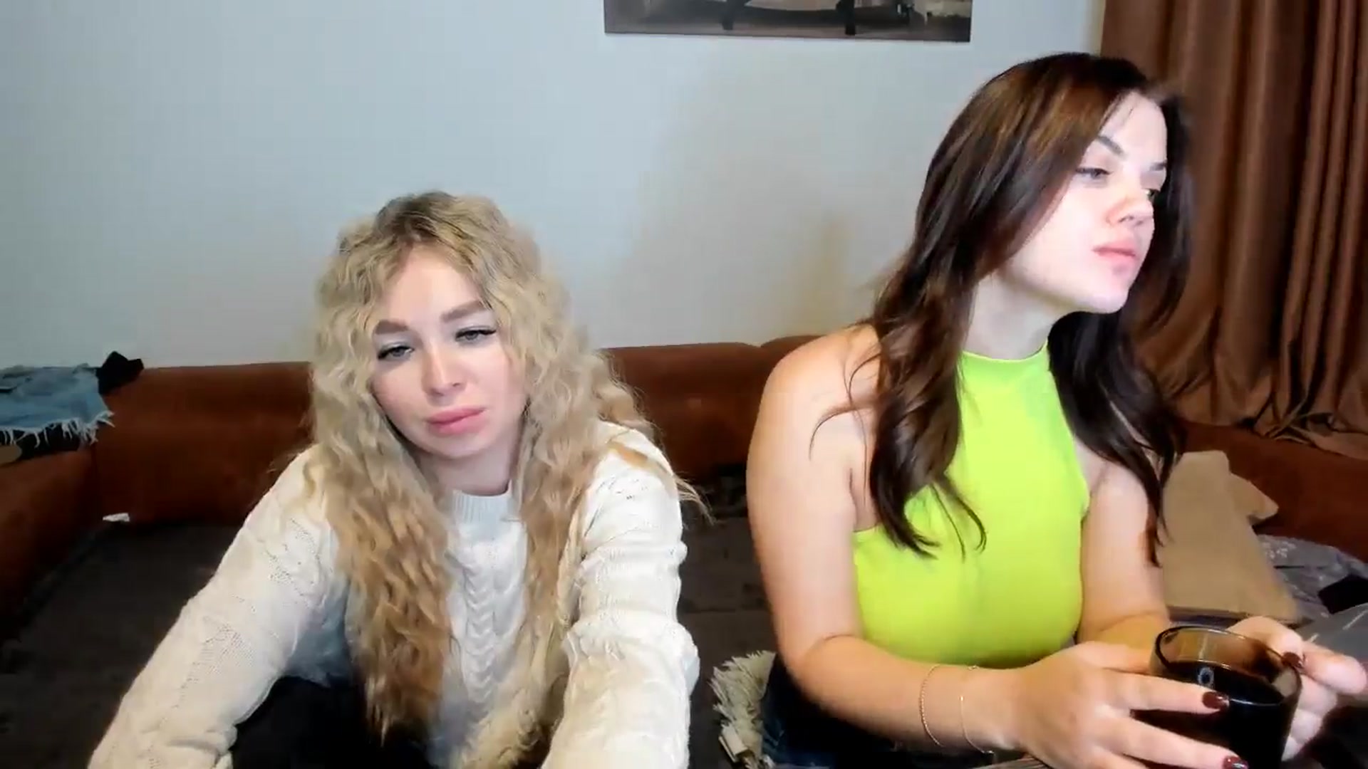 Gallery image thumbnail from MerlinStoun's myfreecams stream on, 12/26/2024, 10:04 image 18 of 20