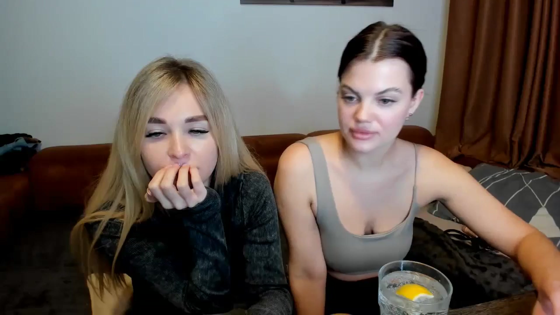 Gallery image thumbnail from MerlinStoun's myfreecams stream on, 12/30/2024, 10:03 image 14 of 20