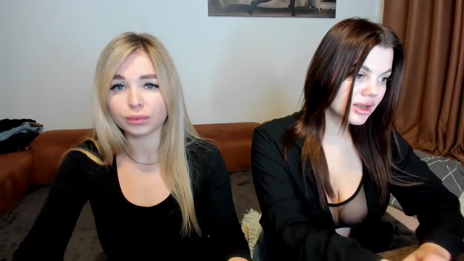 Gallery image thumbnail from MerlinStoun's myfreecams stream on, 12/31/2024, 08:41 image 6 of 20