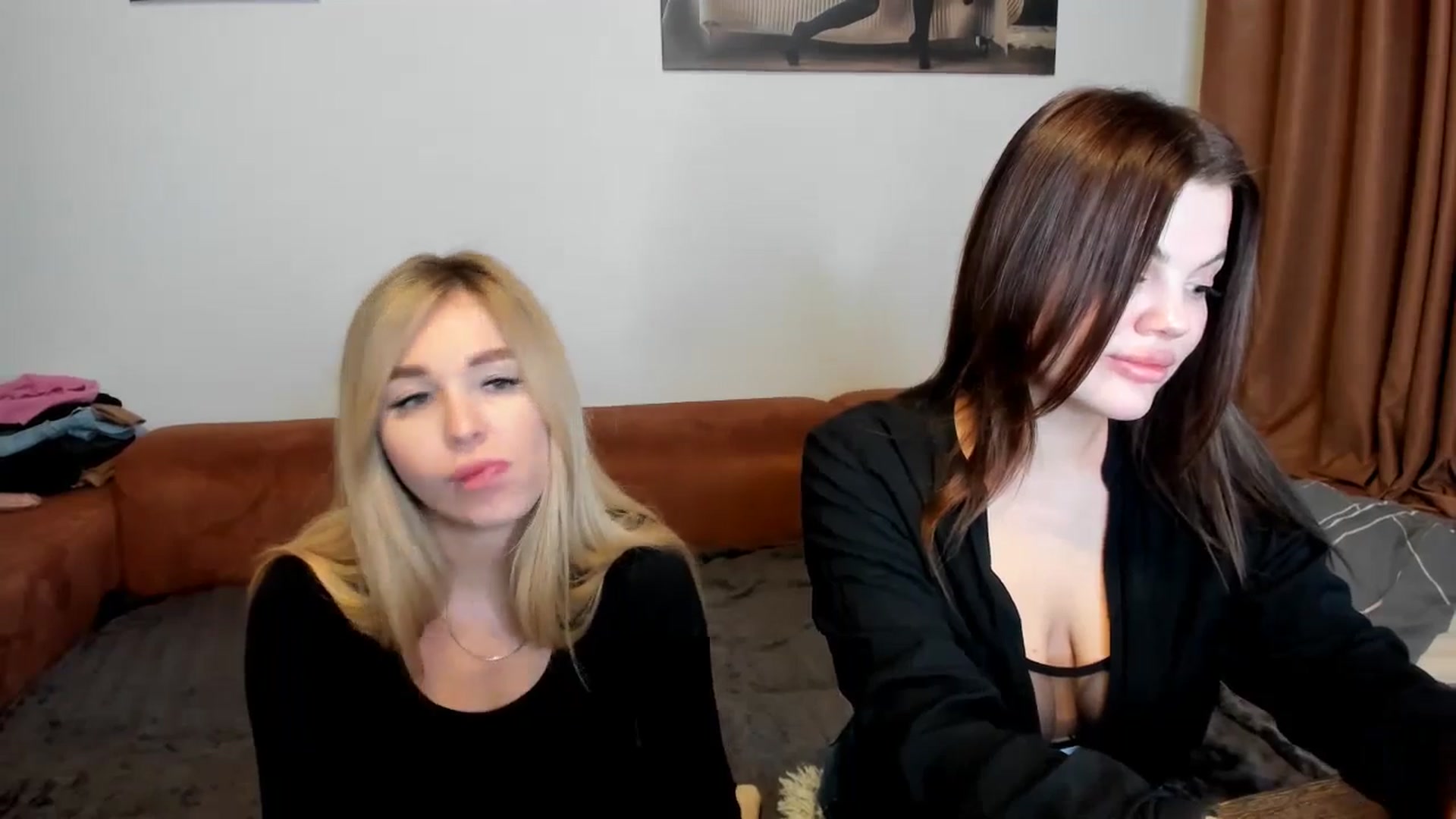 Gallery image thumbnail from MerlinStoun's myfreecams stream on, 12/31/2024, 11:09 image 7 of 20