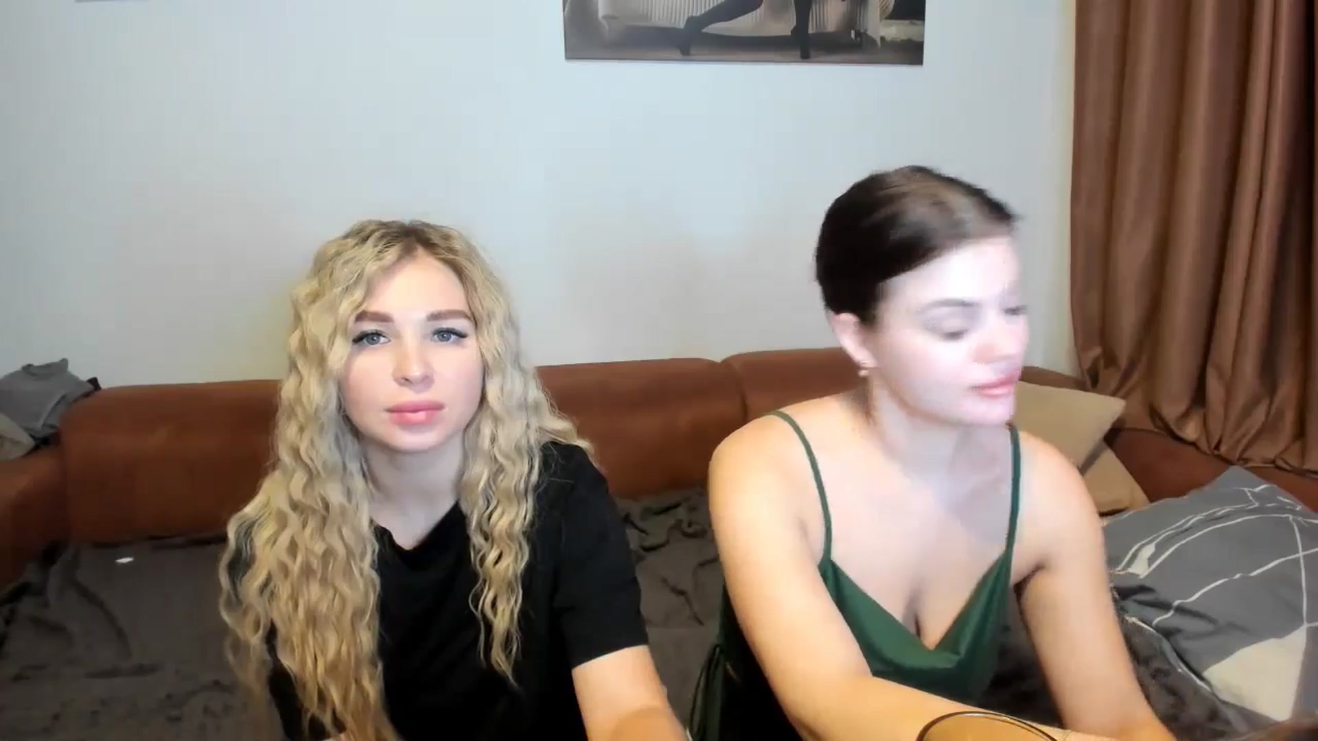 Gallery image thumbnail from MerlinStoun's myfreecams stream on, 01/07/2025, 10:30 image 4 of 20