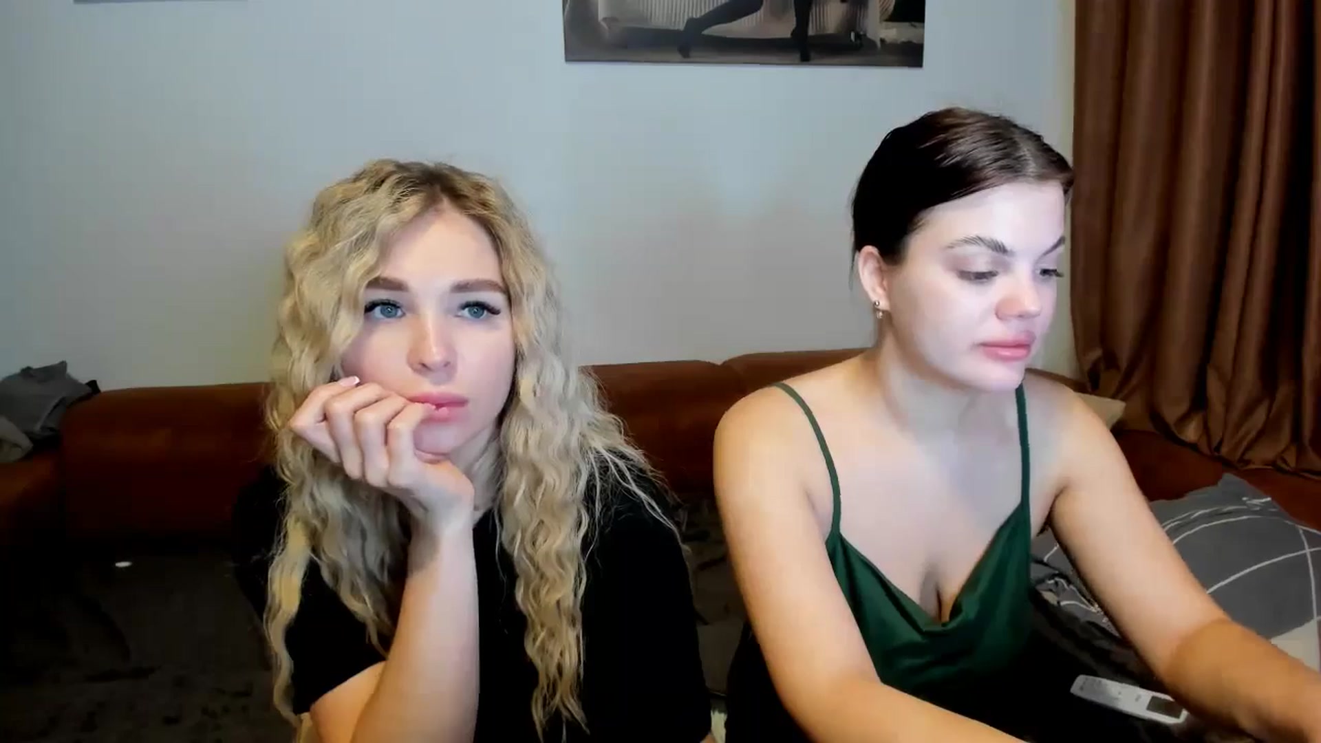 Gallery image thumbnail from MerlinStoun's myfreecams stream on, 01/07/2025, 10:30 image 12 of 20