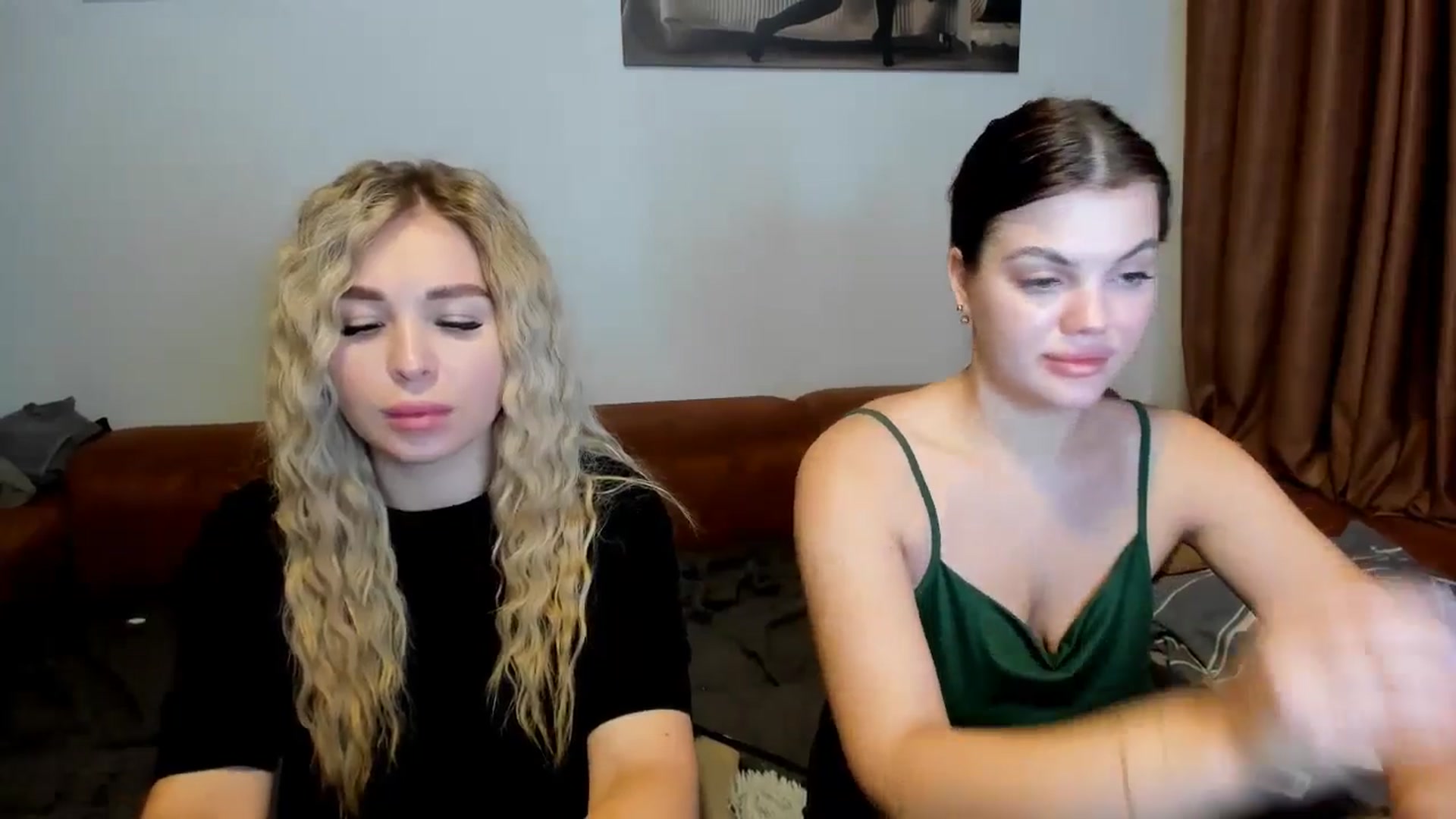 Gallery image thumbnail from MerlinStoun's myfreecams stream on, 01/07/2025, 10:30 image 16 of 20