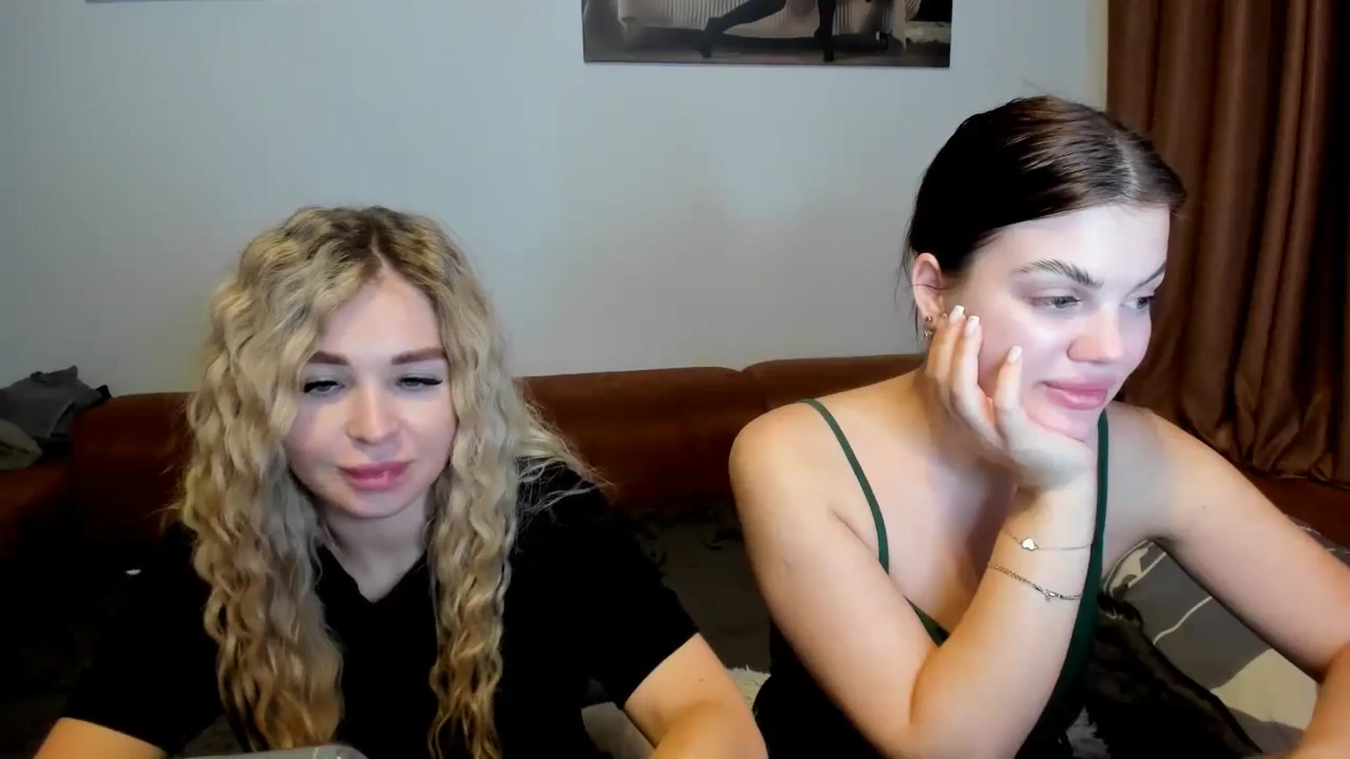 Gallery image thumbnail from MerlinStoun's myfreecams stream on, 01/07/2025, 12:02 image 9 of 20