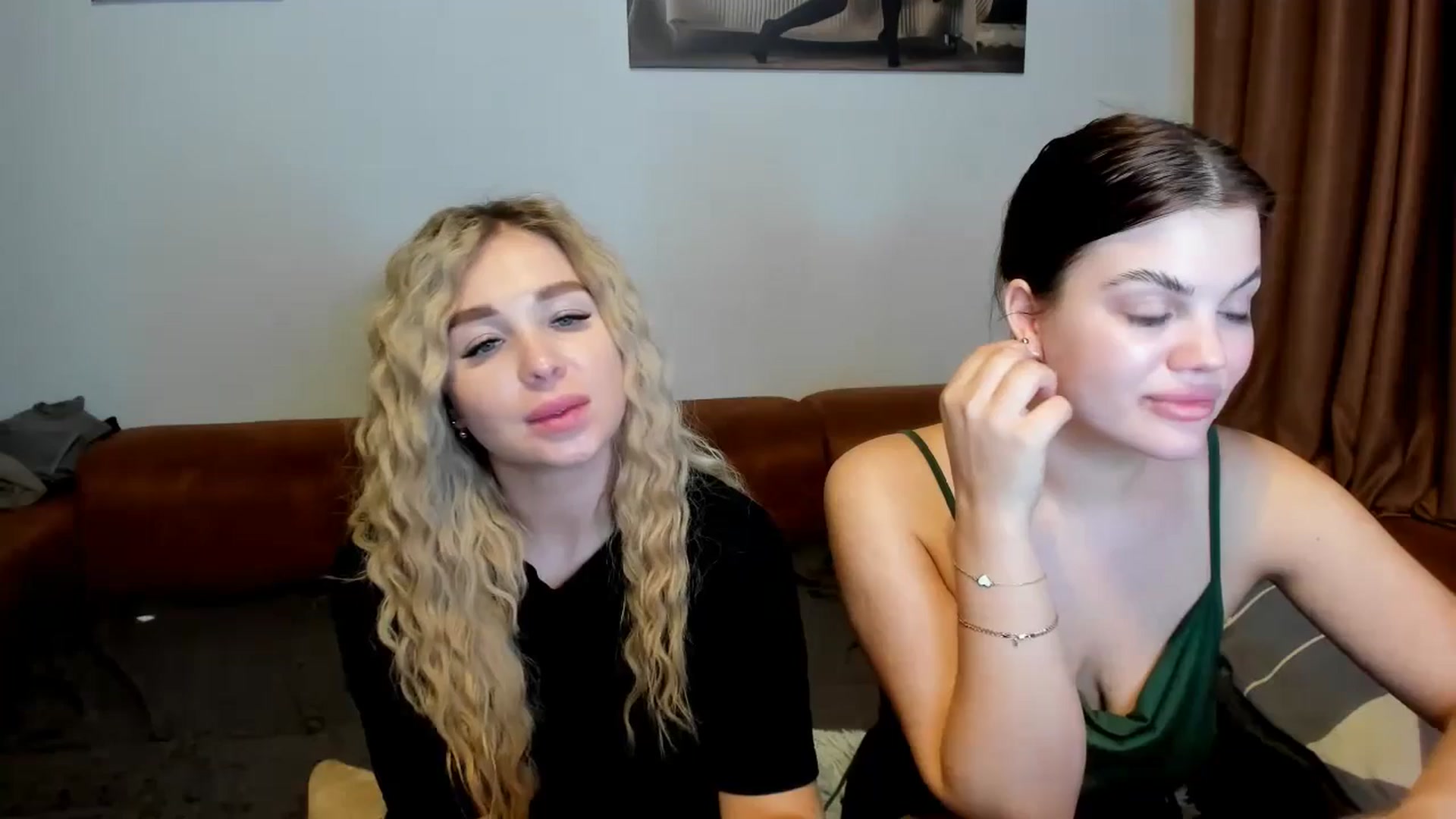 Gallery image thumbnail from MerlinStoun's myfreecams stream on, 01/07/2025, 12:02 image 13 of 20
