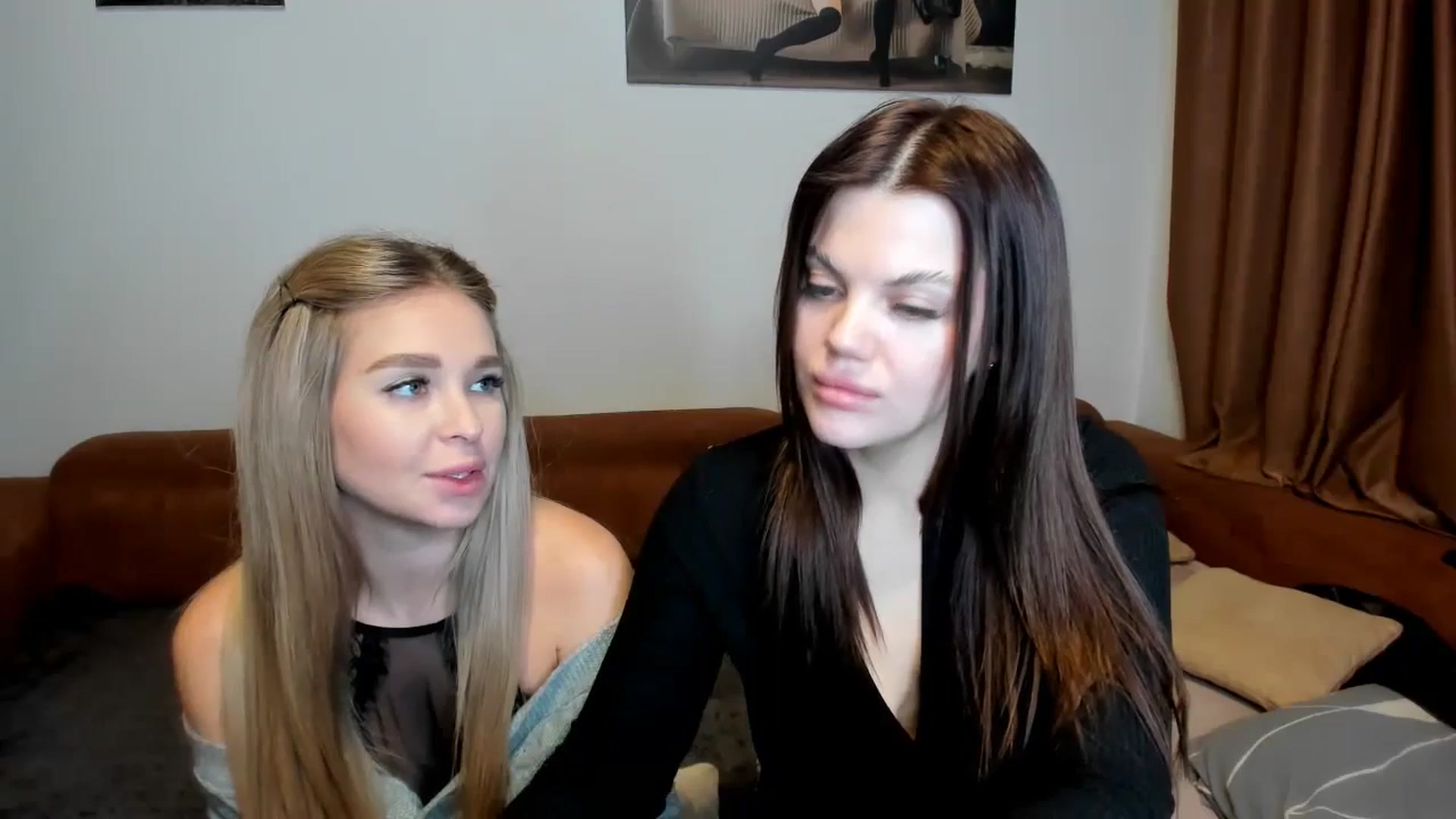 Gallery image thumbnail from MerlinStoun's myfreecams stream on, 01/17/2025, 12:00 image 3 of 20