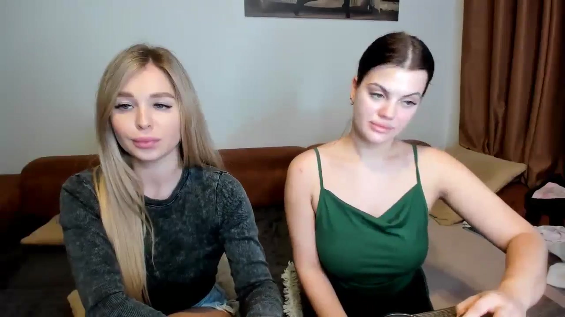 Gallery image thumbnail from MerlinStoun's myfreecams stream on, 01/27/2025, 11:25 image 19 of 20
