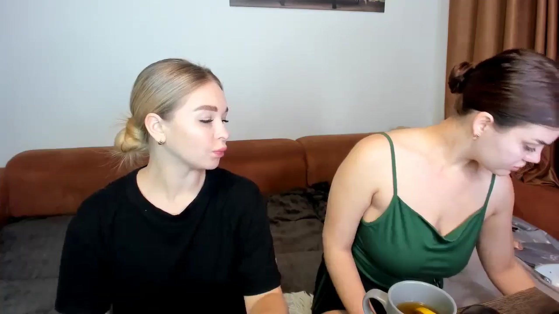 Gallery image thumbnail from MerlinStoun's myfreecams stream on, 02/16/2025, 12:06 image 15 of 20