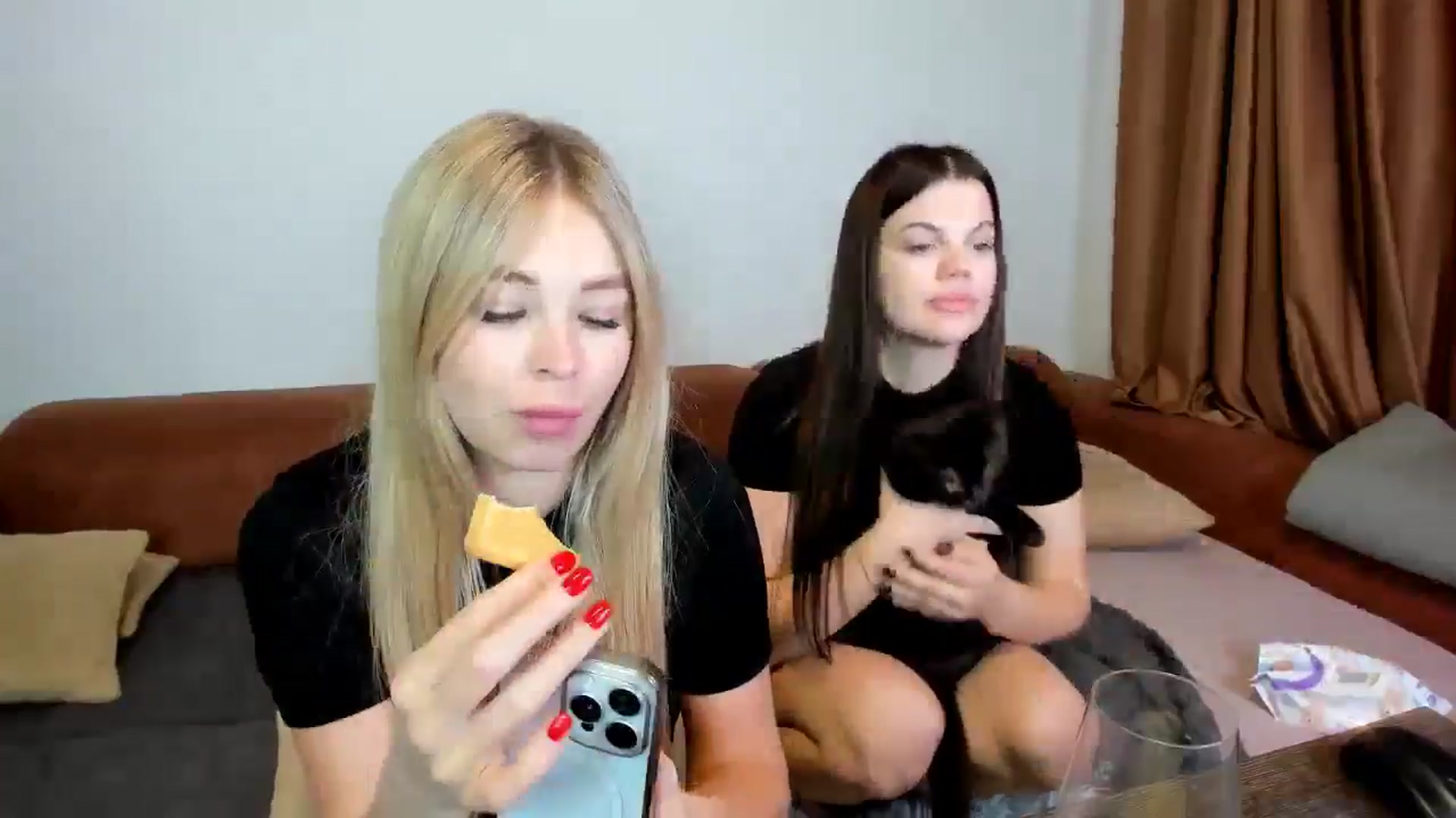 Gallery image thumbnail from MerlinStoun's myfreecams stream on, 04/21/2025, 11:40 image 3 of 20