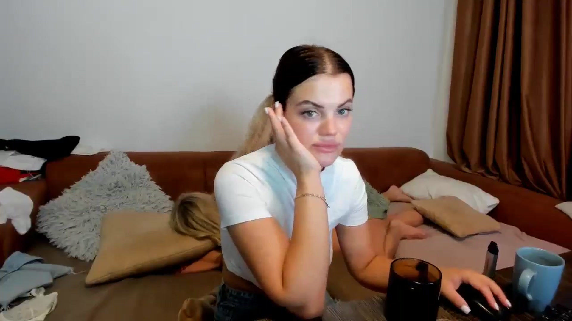 Gallery image thumbnail from MerlinStoun's myfreecams stream on, 07/20/2025, 11:09 image 16 of 20