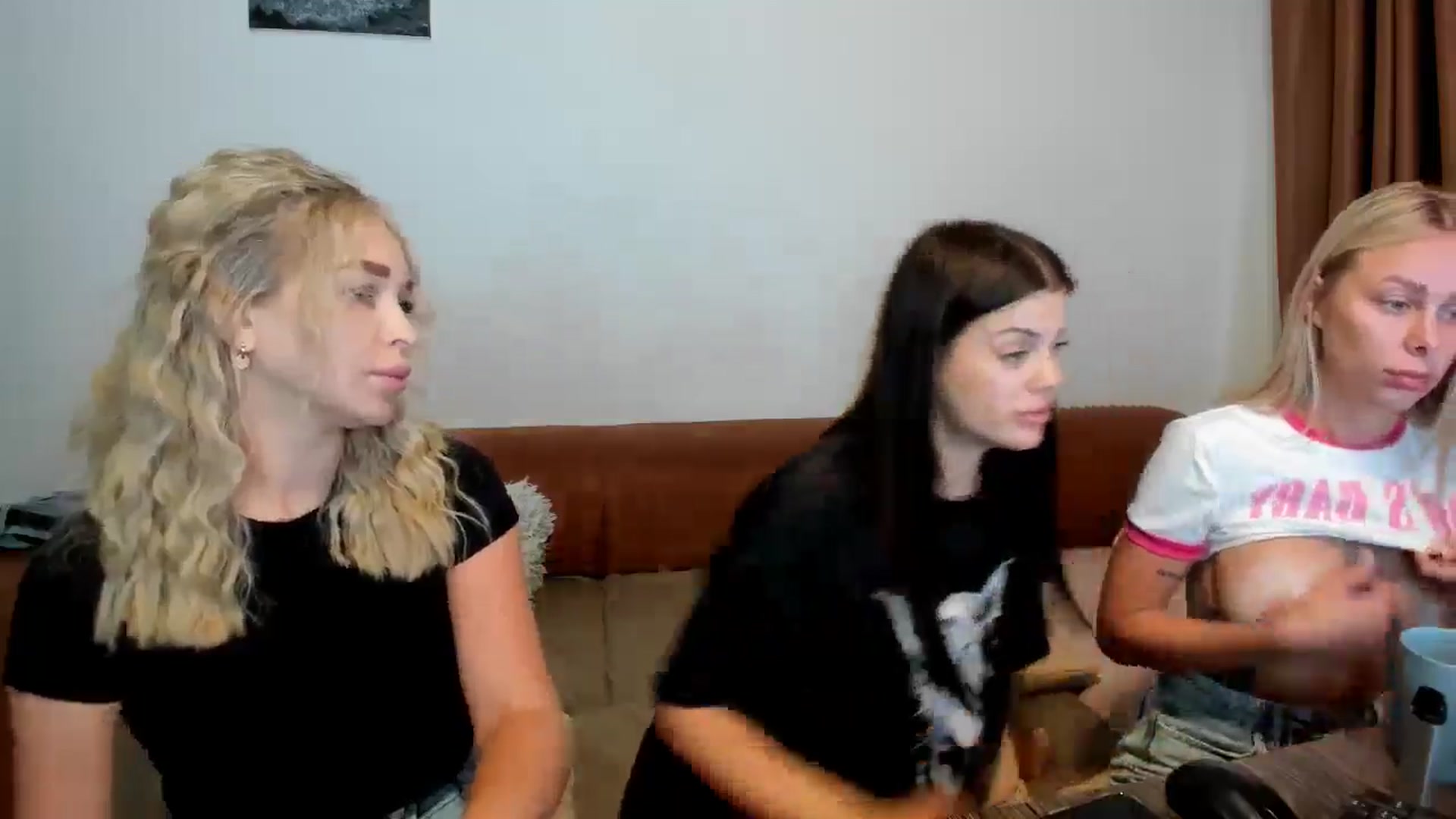 Gallery image thumbnail from MerlinStoun's myfreecams stream on, 07/24/2025, 10:42 image 11 of 20