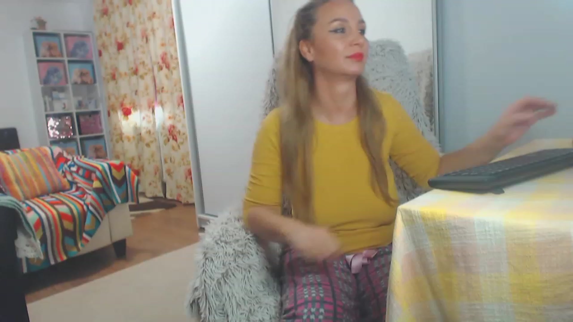 Gallery image thumbnail from Merlyn4u's myfreecams stream on, 02/12/2023, 14:14 image 1 of 20