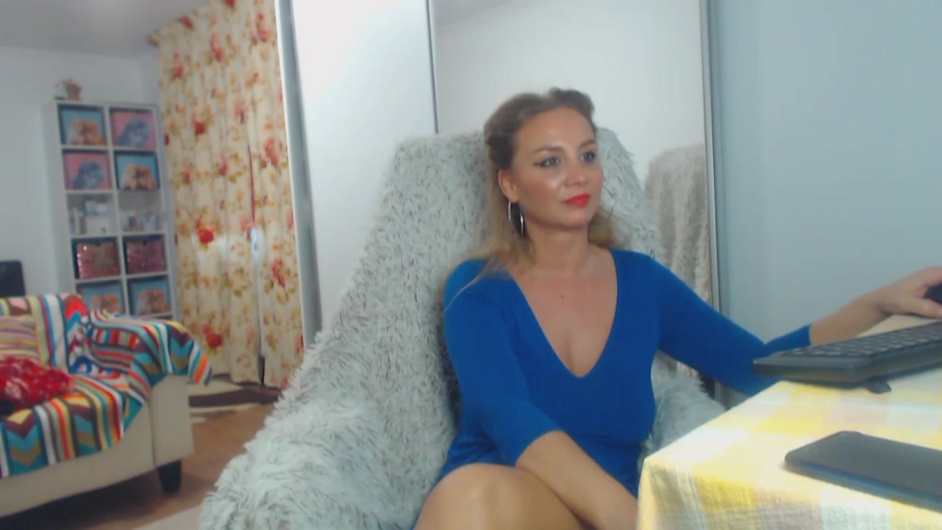 Gallery image thumbnail from Merlyn4u's myfreecams stream on, 02/18/2023, 15:56 image 13 of 20